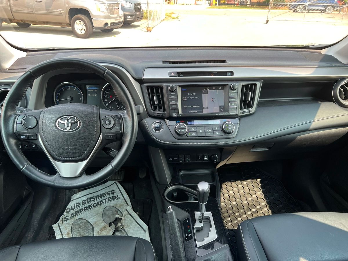 2016 Toyota RAV4 Limited - Image 12