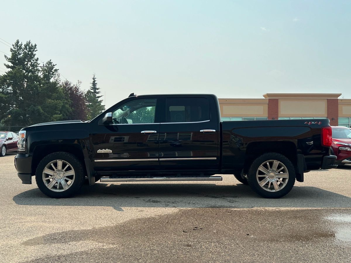 2018 Chevrolet Silverado 1500 High Country - Image 4