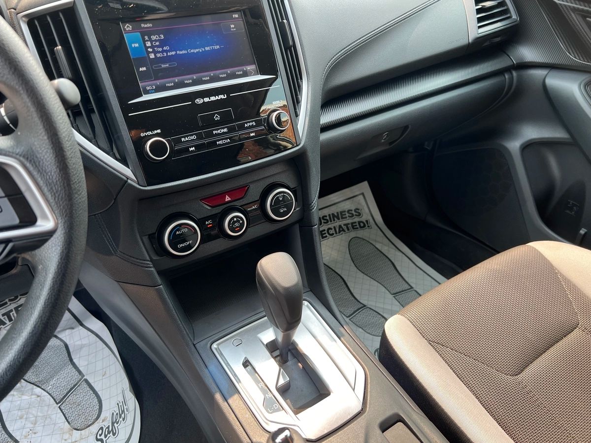 2022 Subaru Crosstrek Convenience with EyeSight - Image 18
