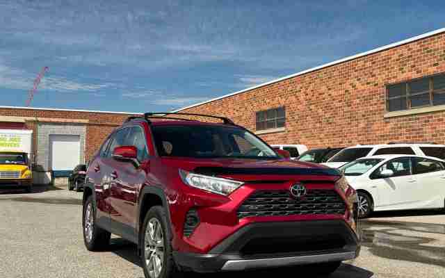 2020 Toyota RAV4 Limited - Request more images