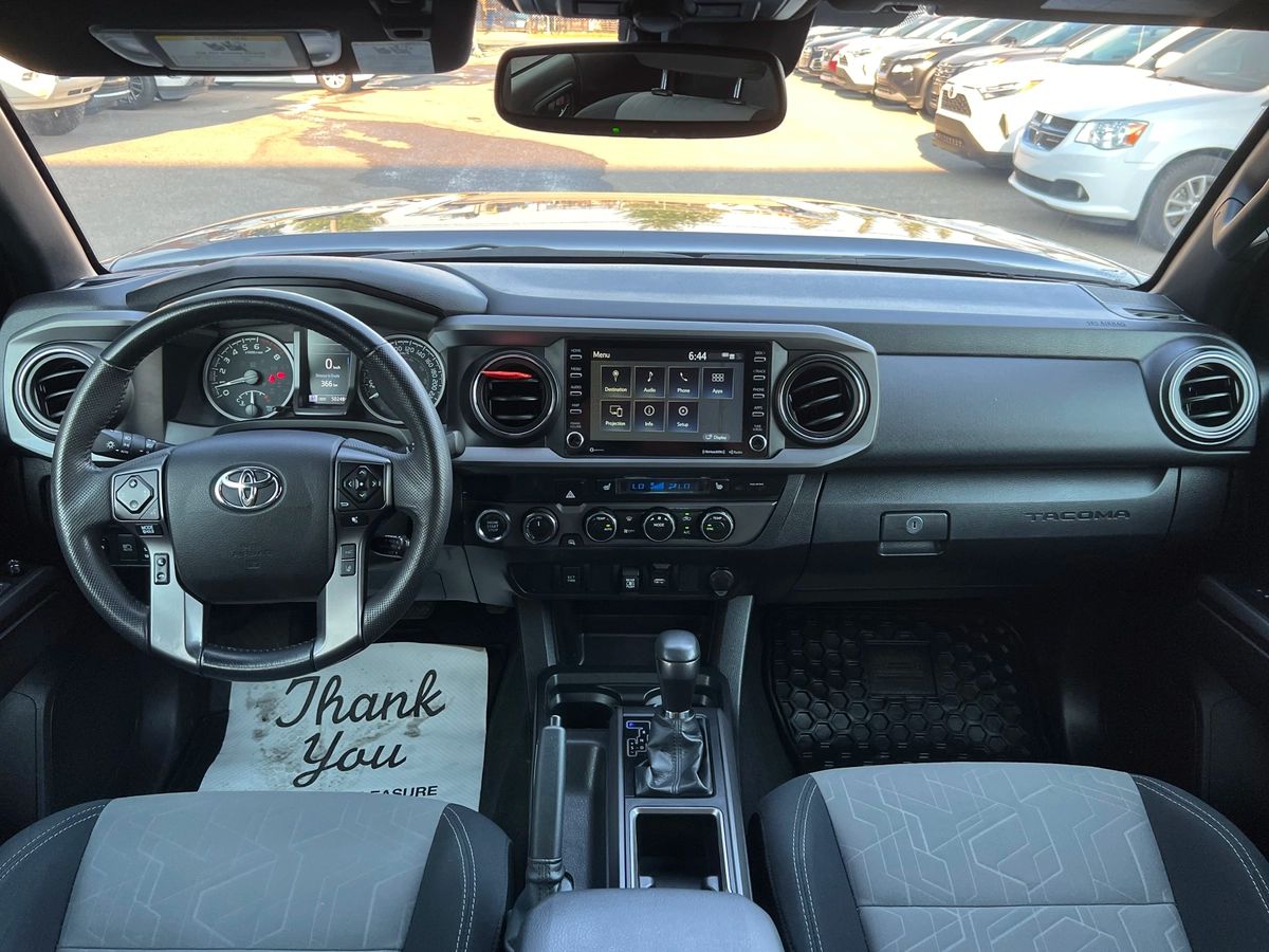 2022 Toyota Tacoma Trail - Image 11