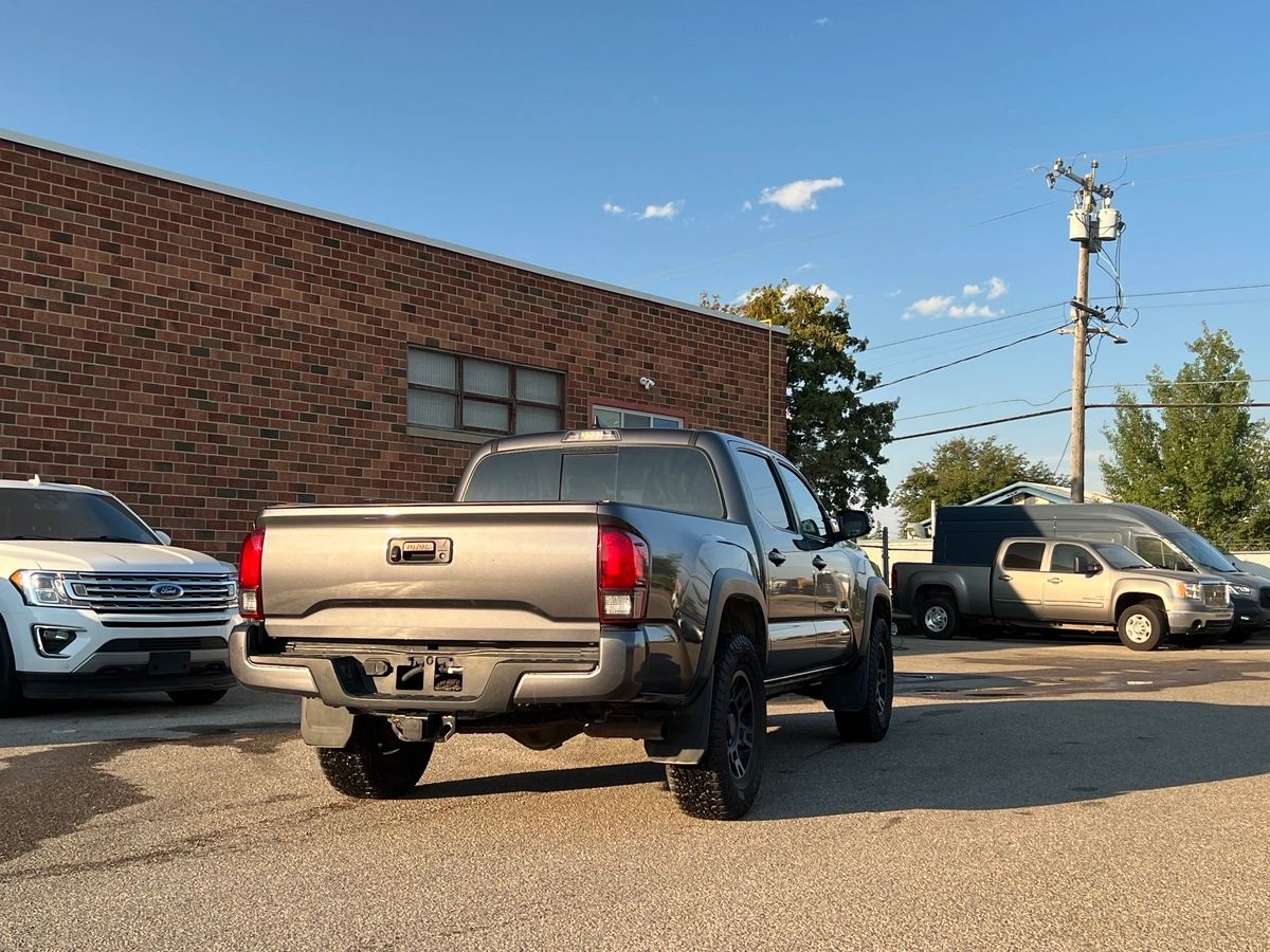 2022 Toyota Tacoma Trail - Image 7