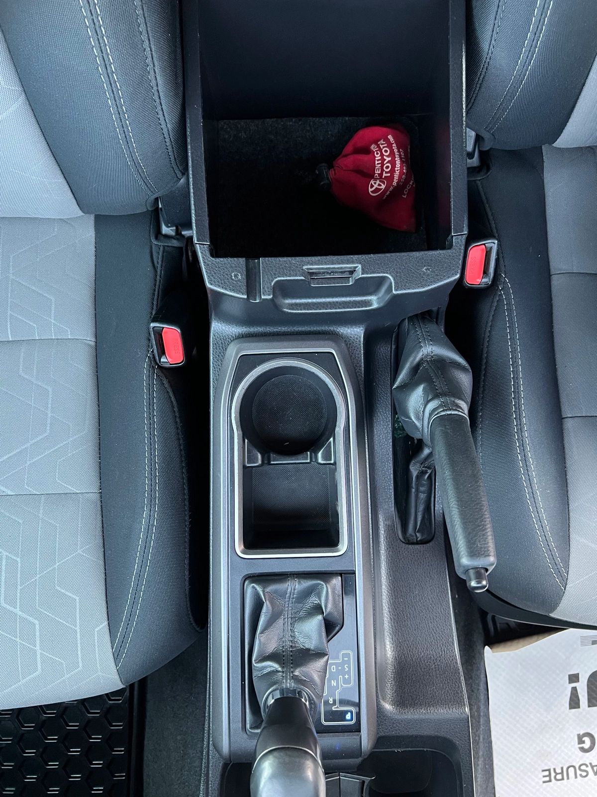 2022 Toyota Tacoma Trail - Image 20