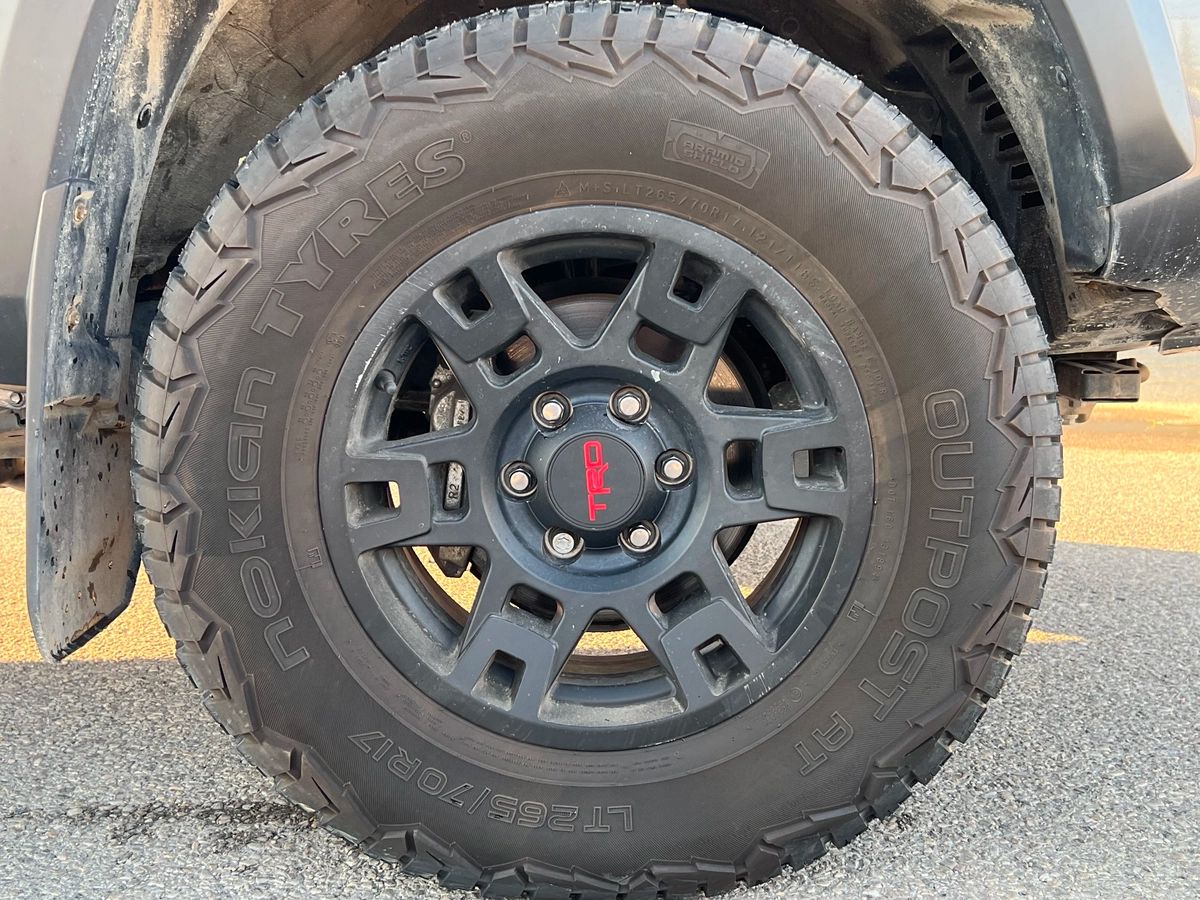 2022 Toyota Tacoma Trail - Image 9