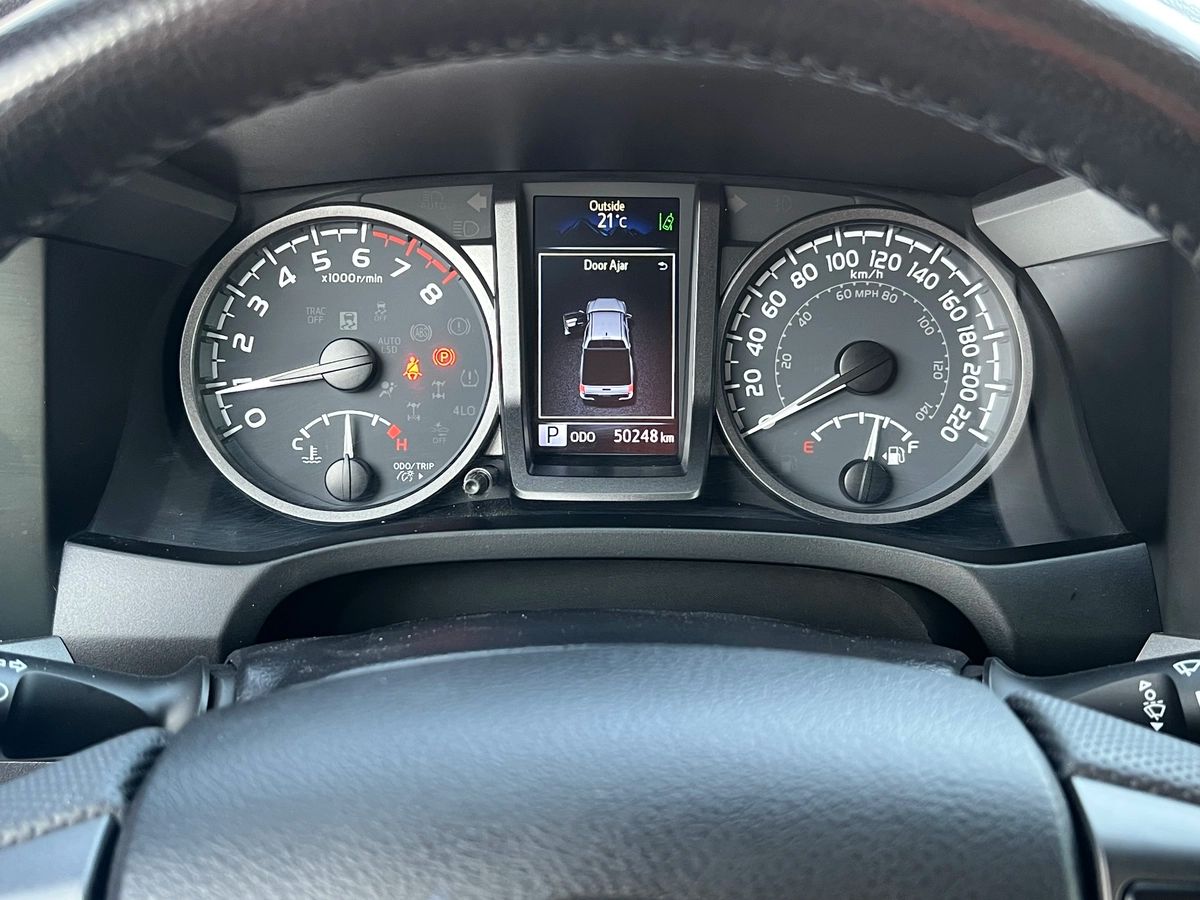 2022 Toyota Tacoma Trail - Image 15