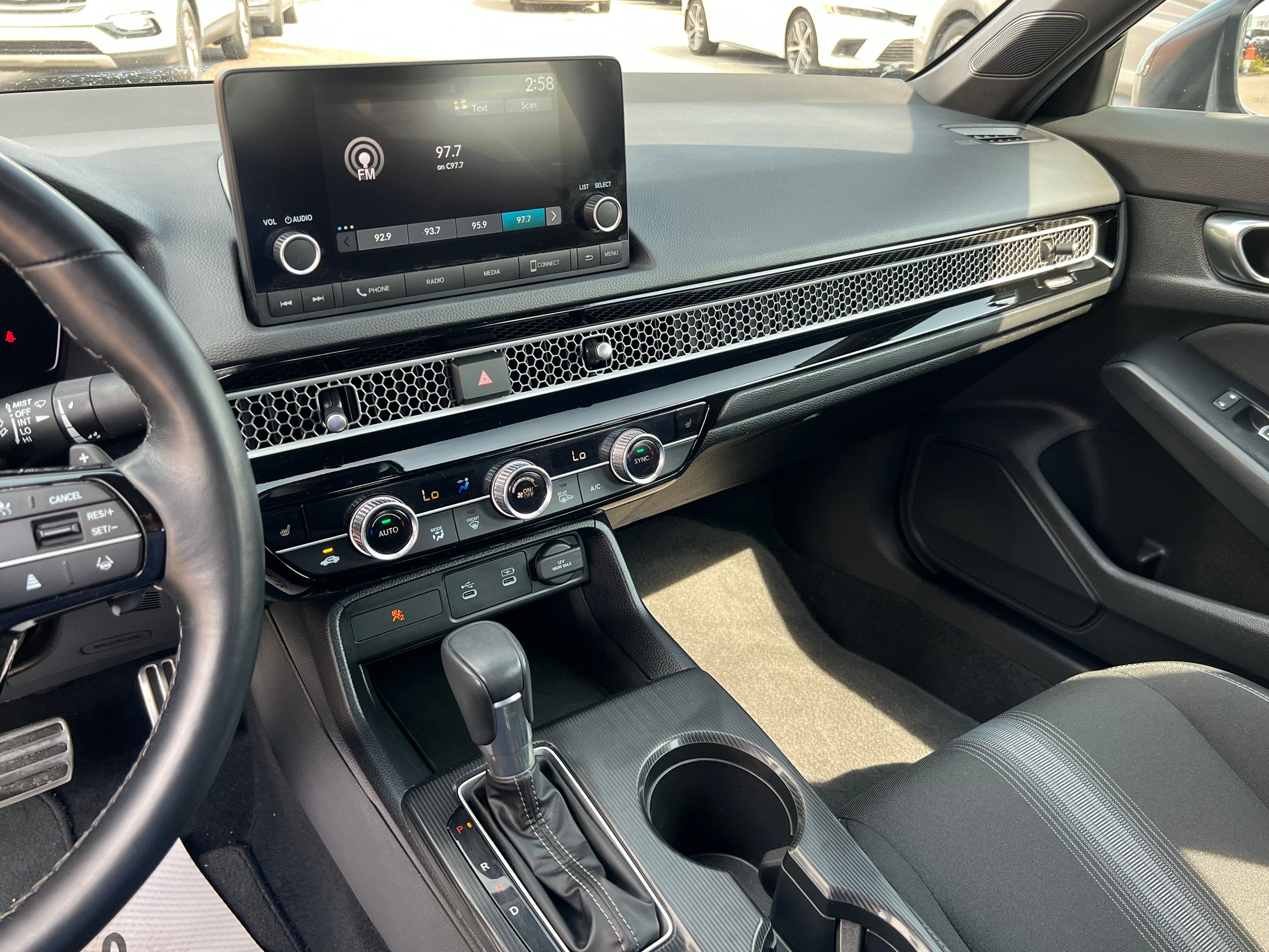 2025 Honda Civic Sedan Sport - Image 18
