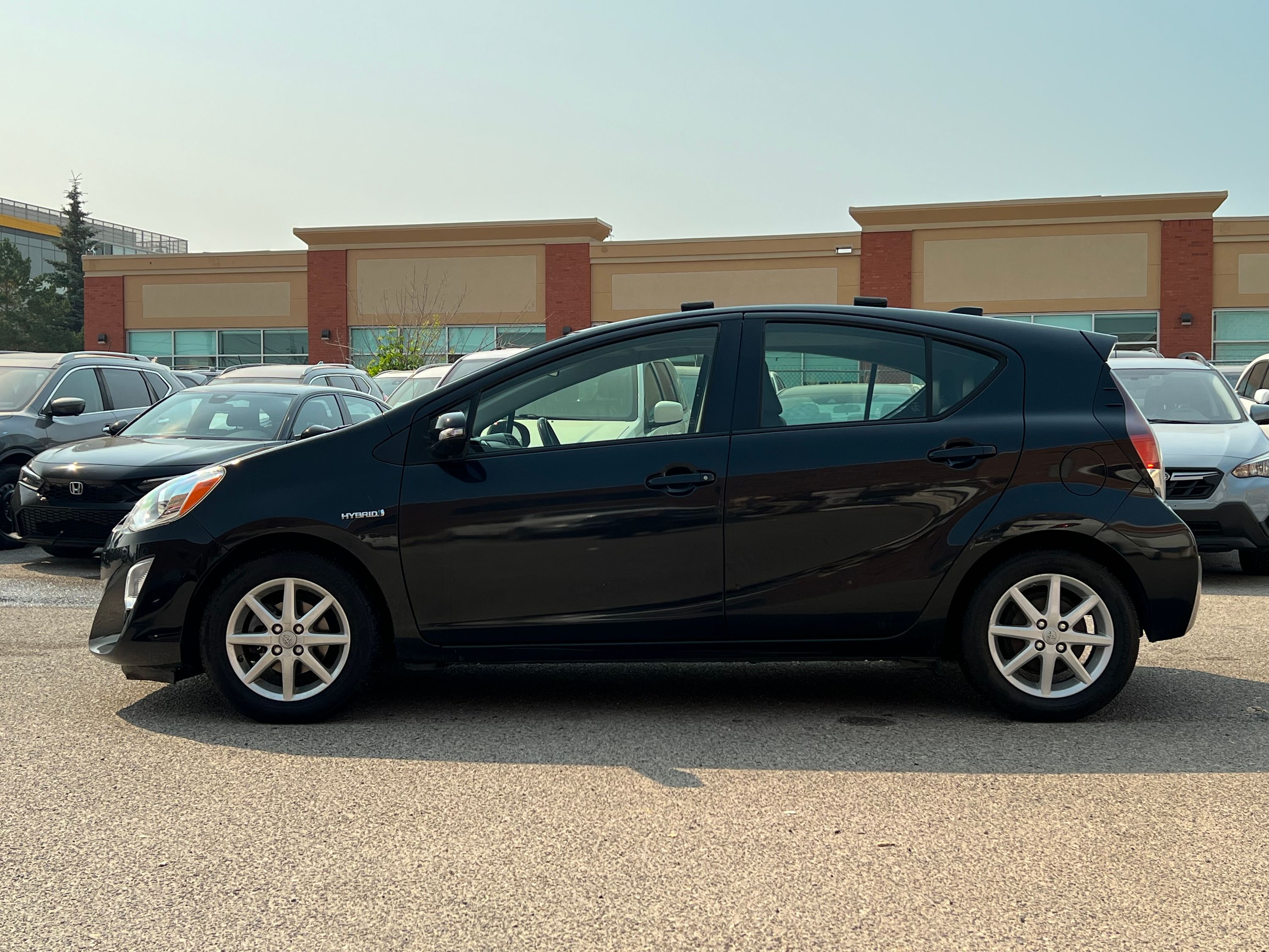 2015 Toyota Prius c Technology - Image 4