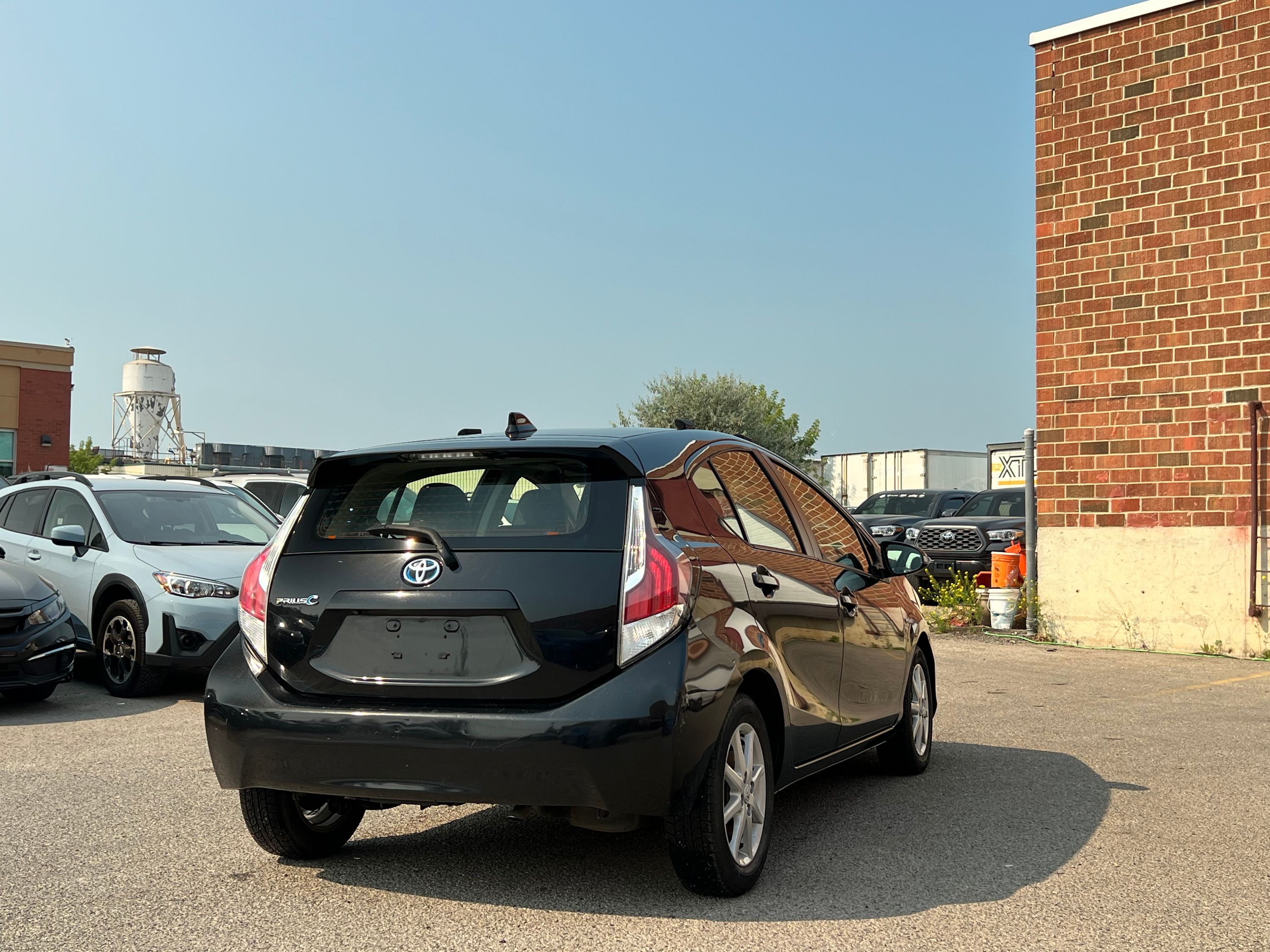 2015 Toyota Prius c Technology - Image 7