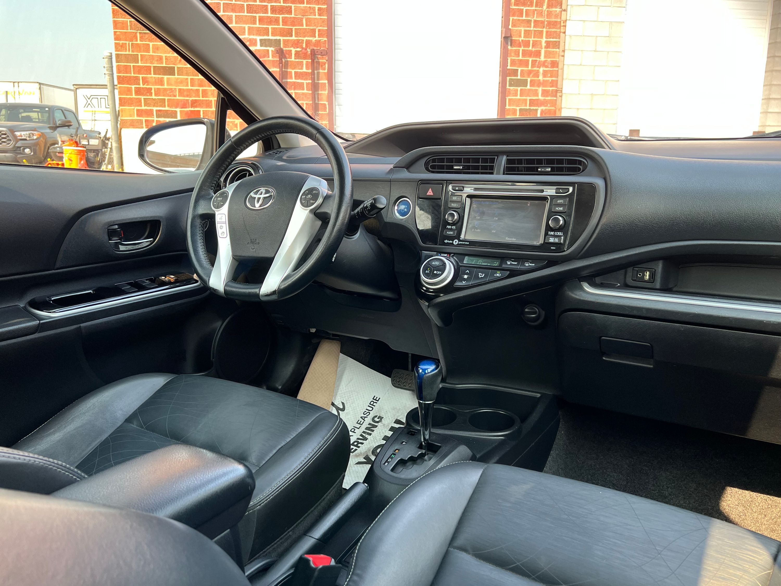 2015 Toyota Prius c Technology - Image 12
