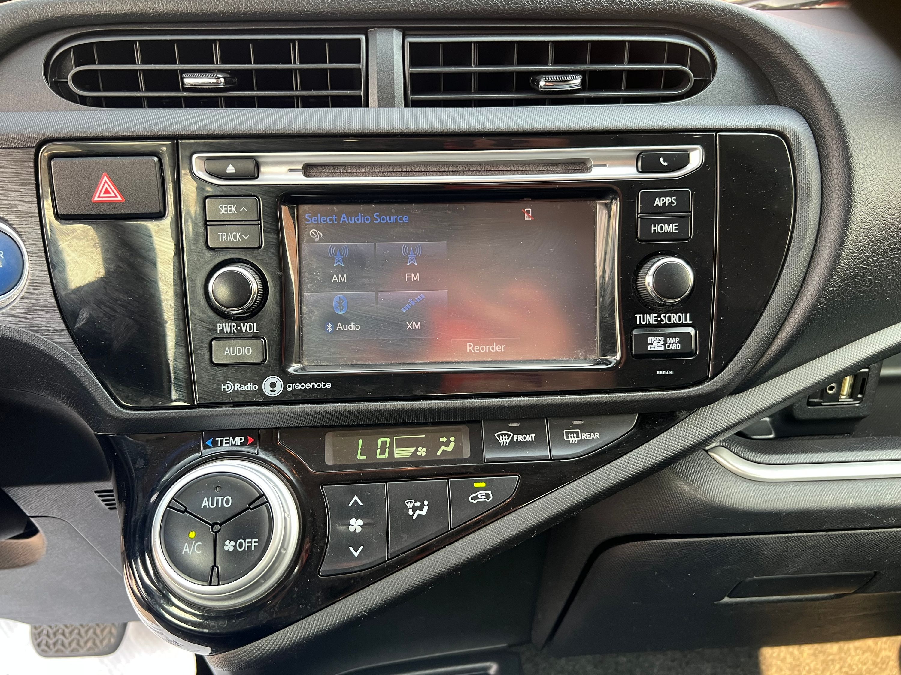 2015 Toyota Prius c Technology - Image 16