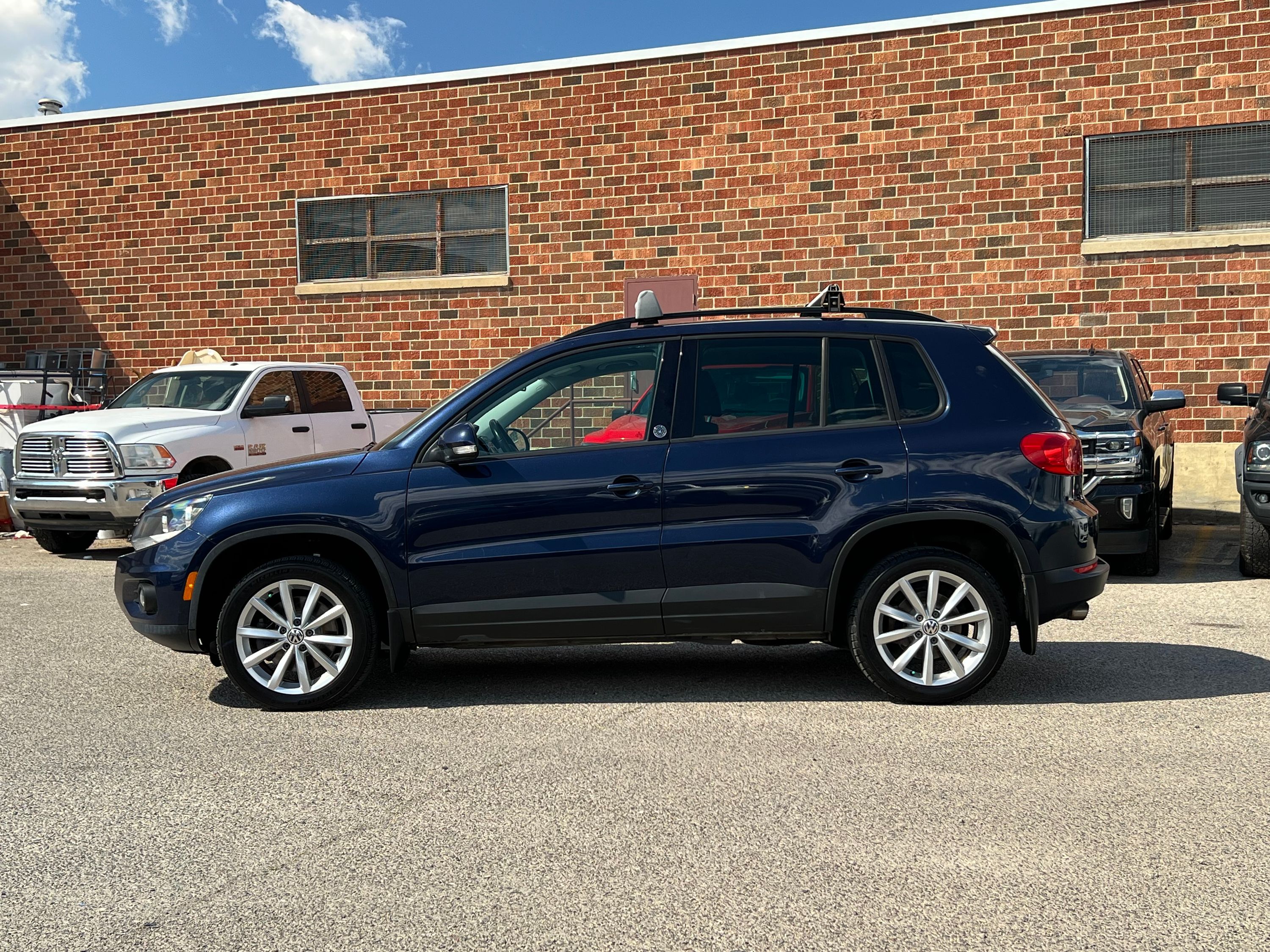 2017 Volkswagen Tiguan Wolfsburg Edition - Image 4
