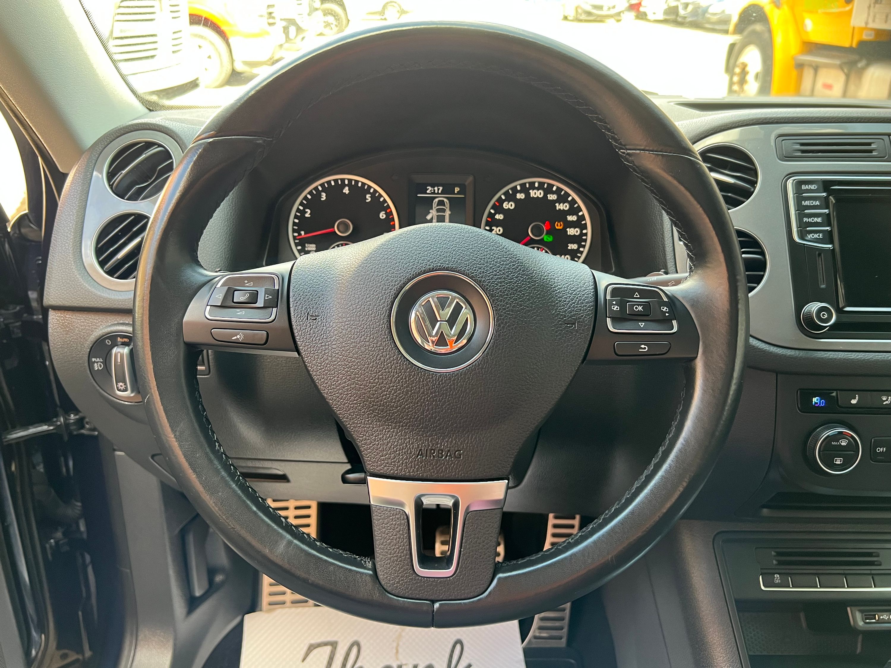 2017 Volkswagen Tiguan Wolfsburg Edition - Image 15