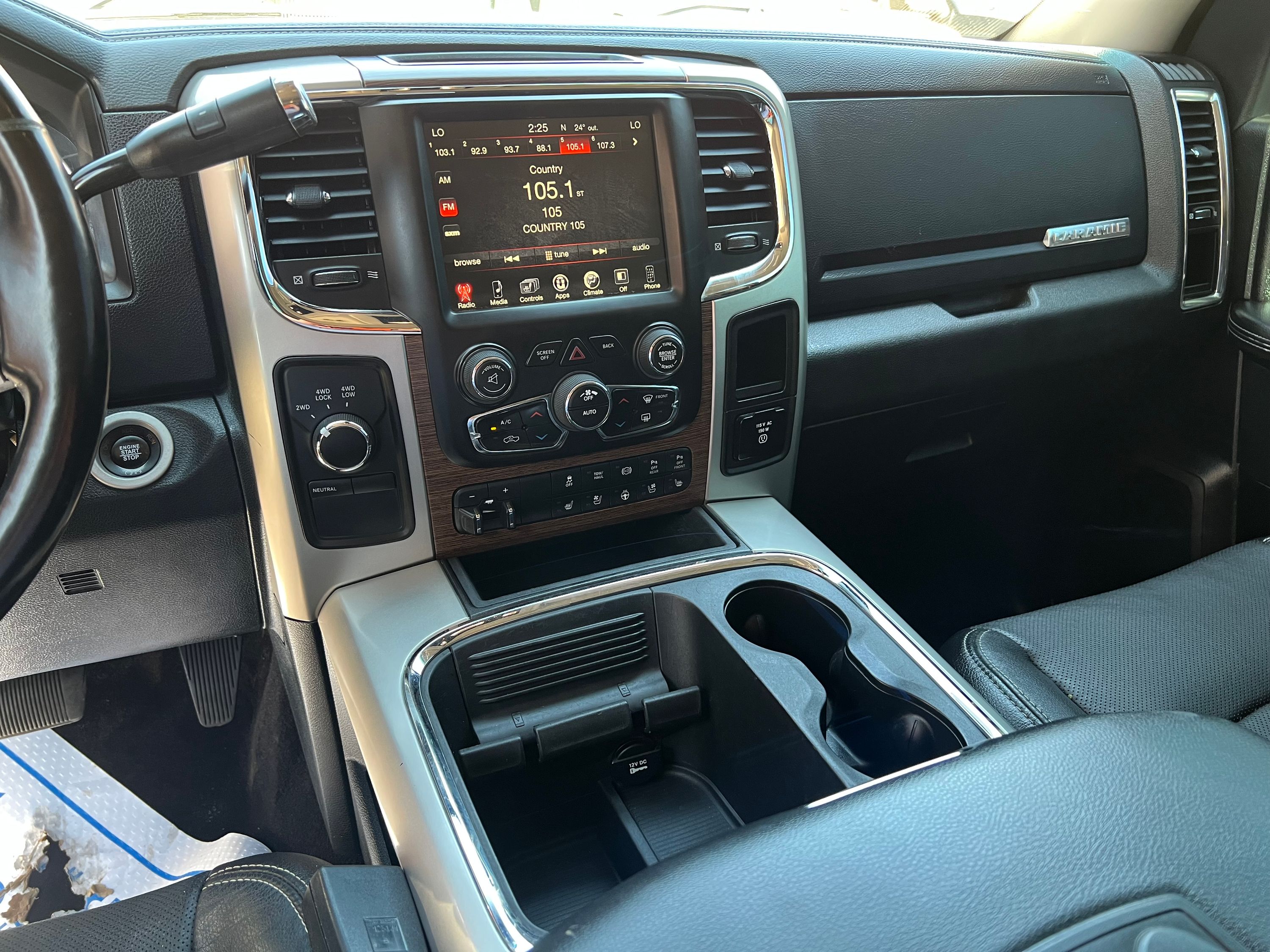 2017 RAM Ram 2500 Laramie - Image 17