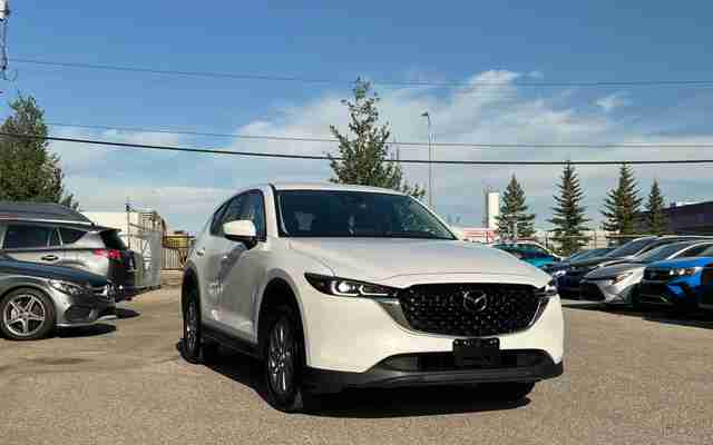 2025 Mazda CX-5 S Carbon Edition - Request more images