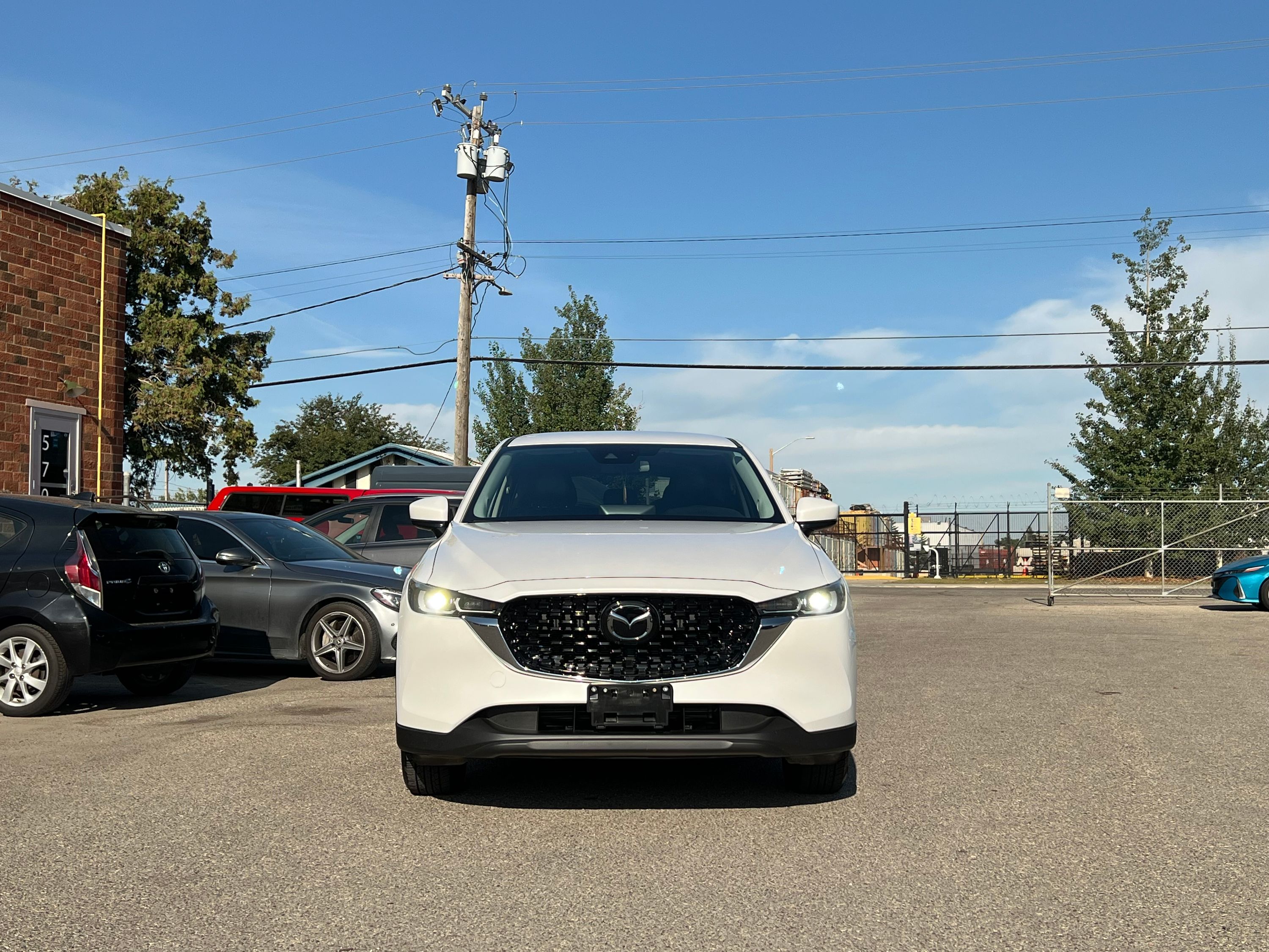 2025 Mazda CX-5 S Carbon Edition - Image 2