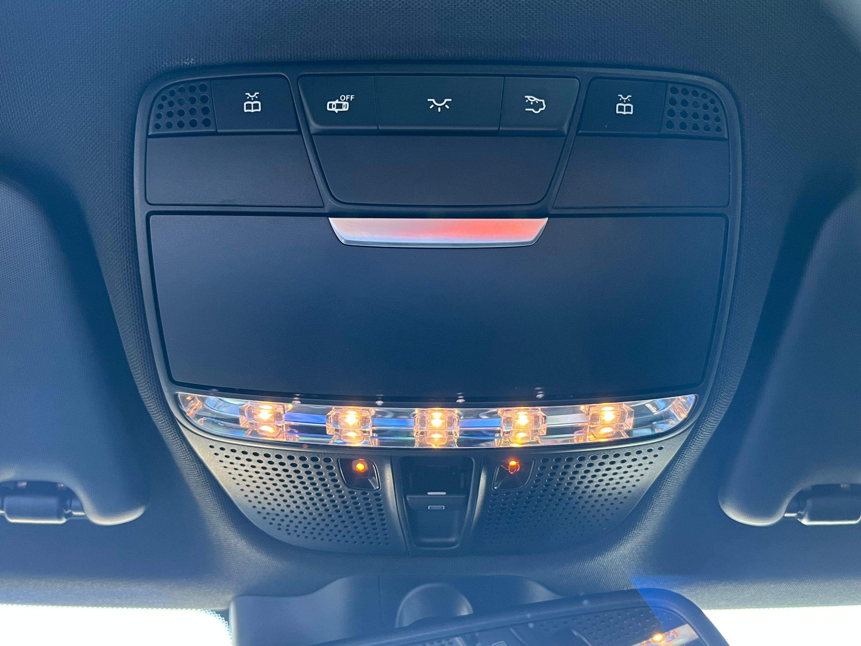 2018 Mercedes-Benz C-Class Base - Image 19