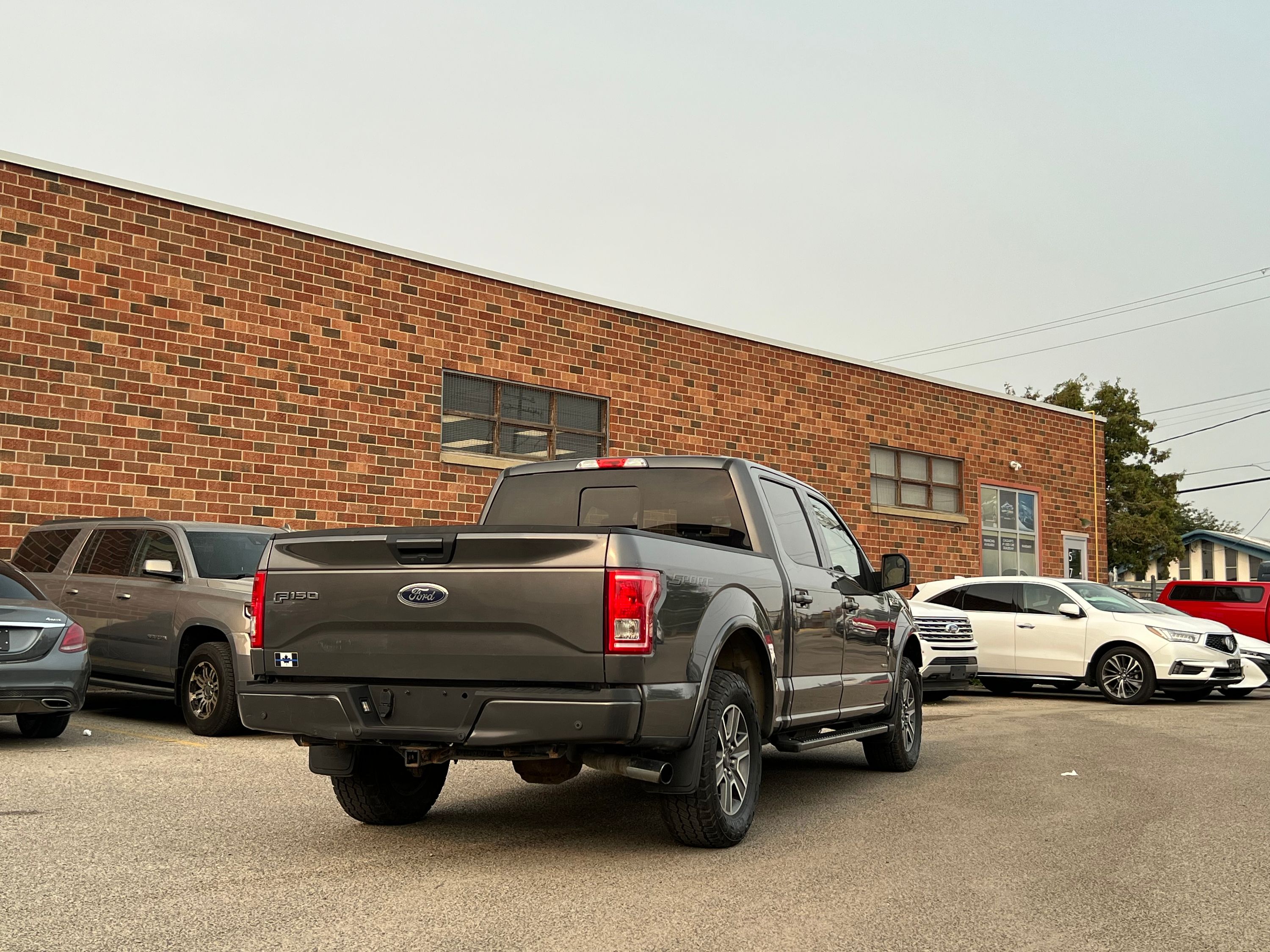 2015 Ford F-150 XLT - Image 7