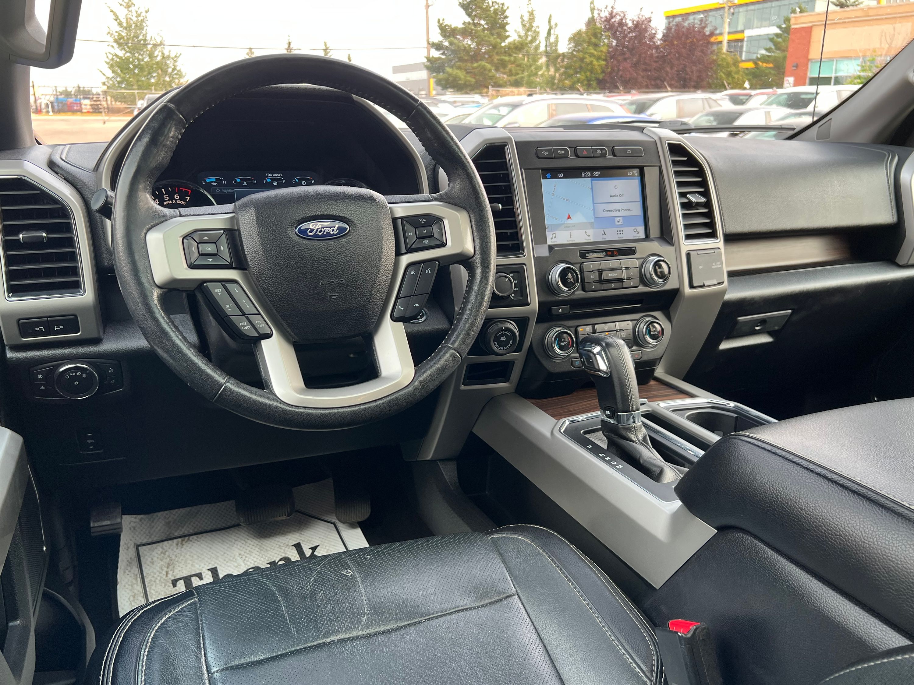 2017 Ford F-150 Lariat - Image 10