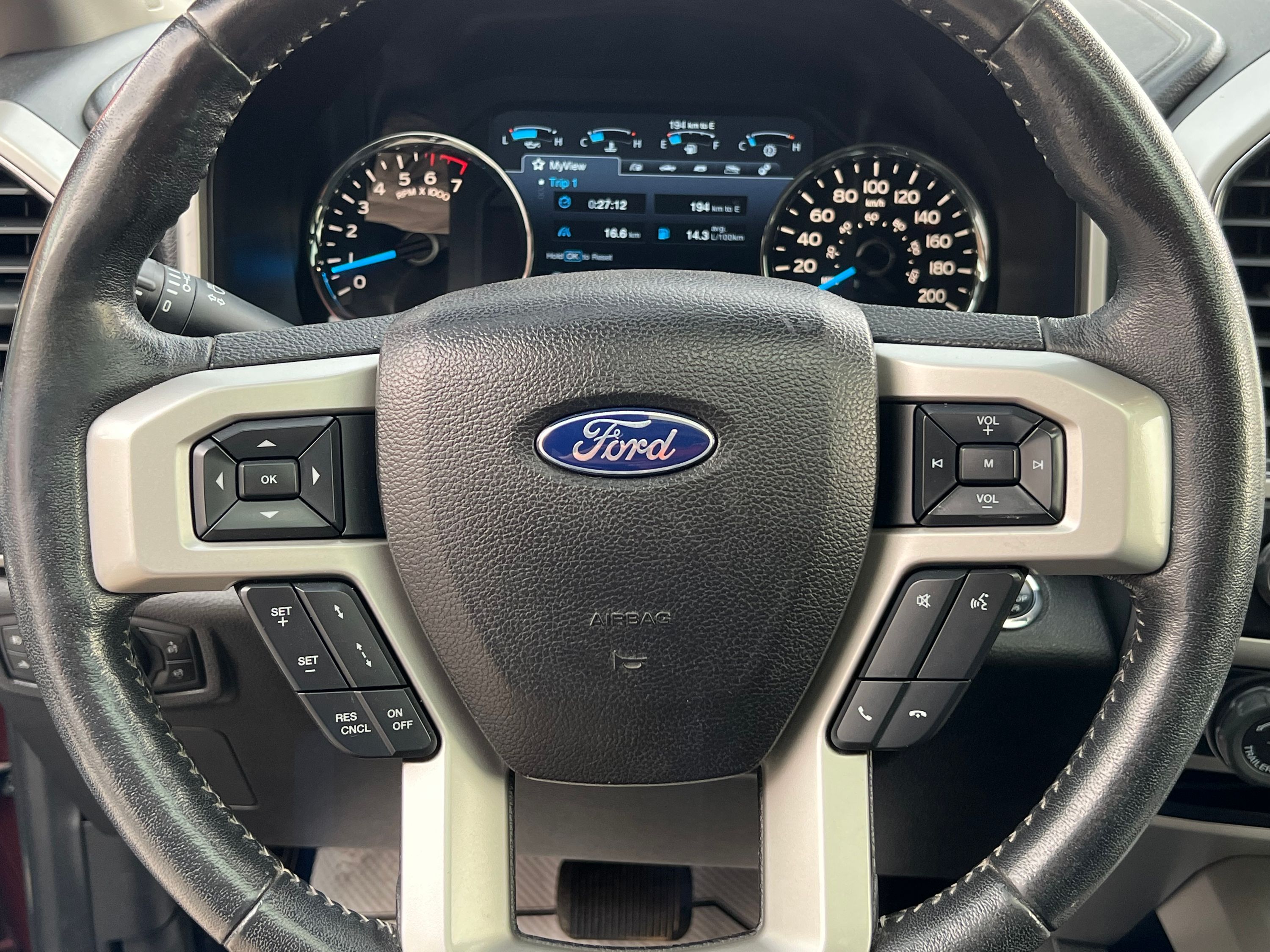 2017 Ford F-150 Lariat - Image 15