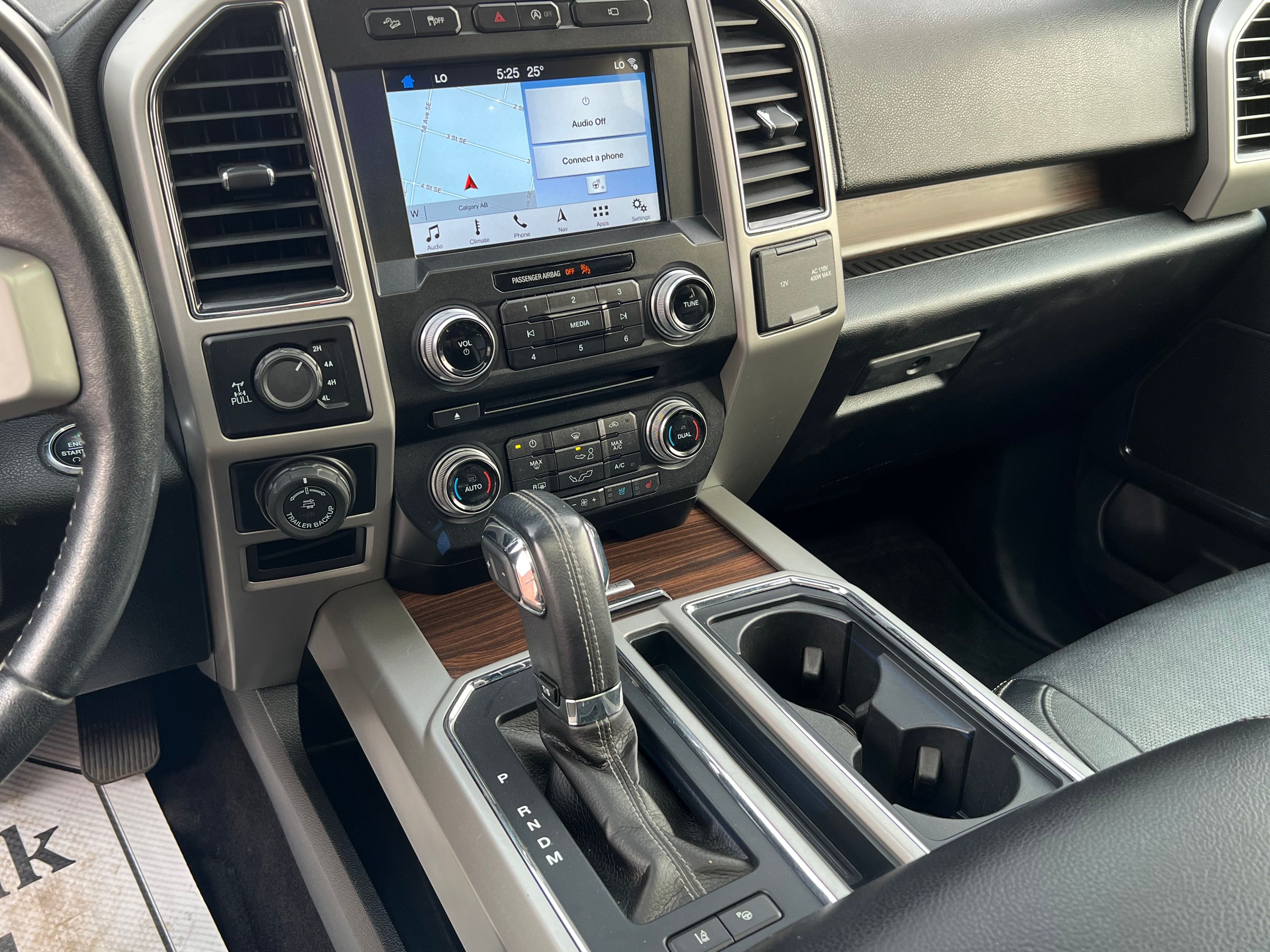 2017 Ford F-150 Lariat - Image 18