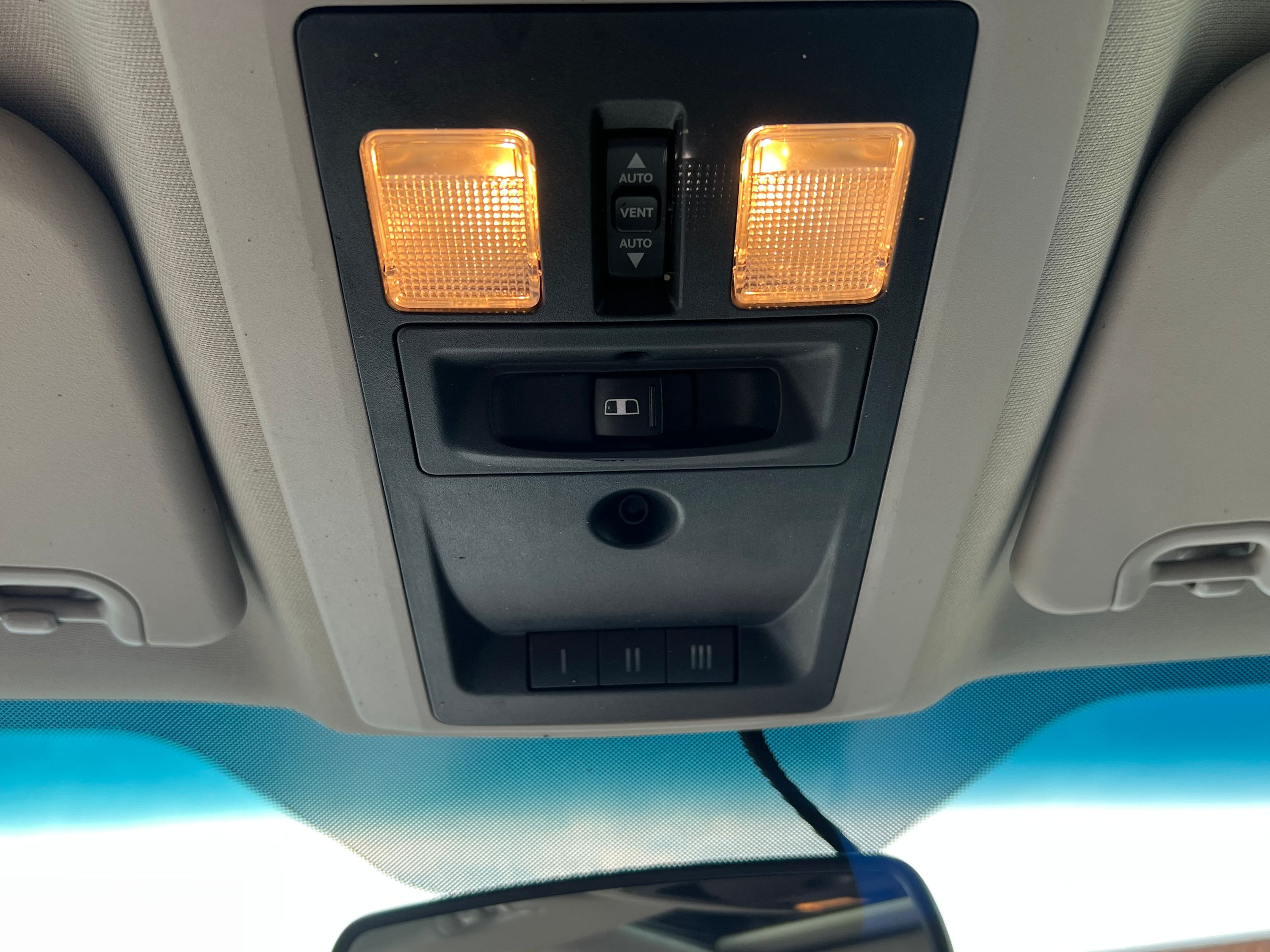 2012 RAM Ram 2500 Laramie - Image 20