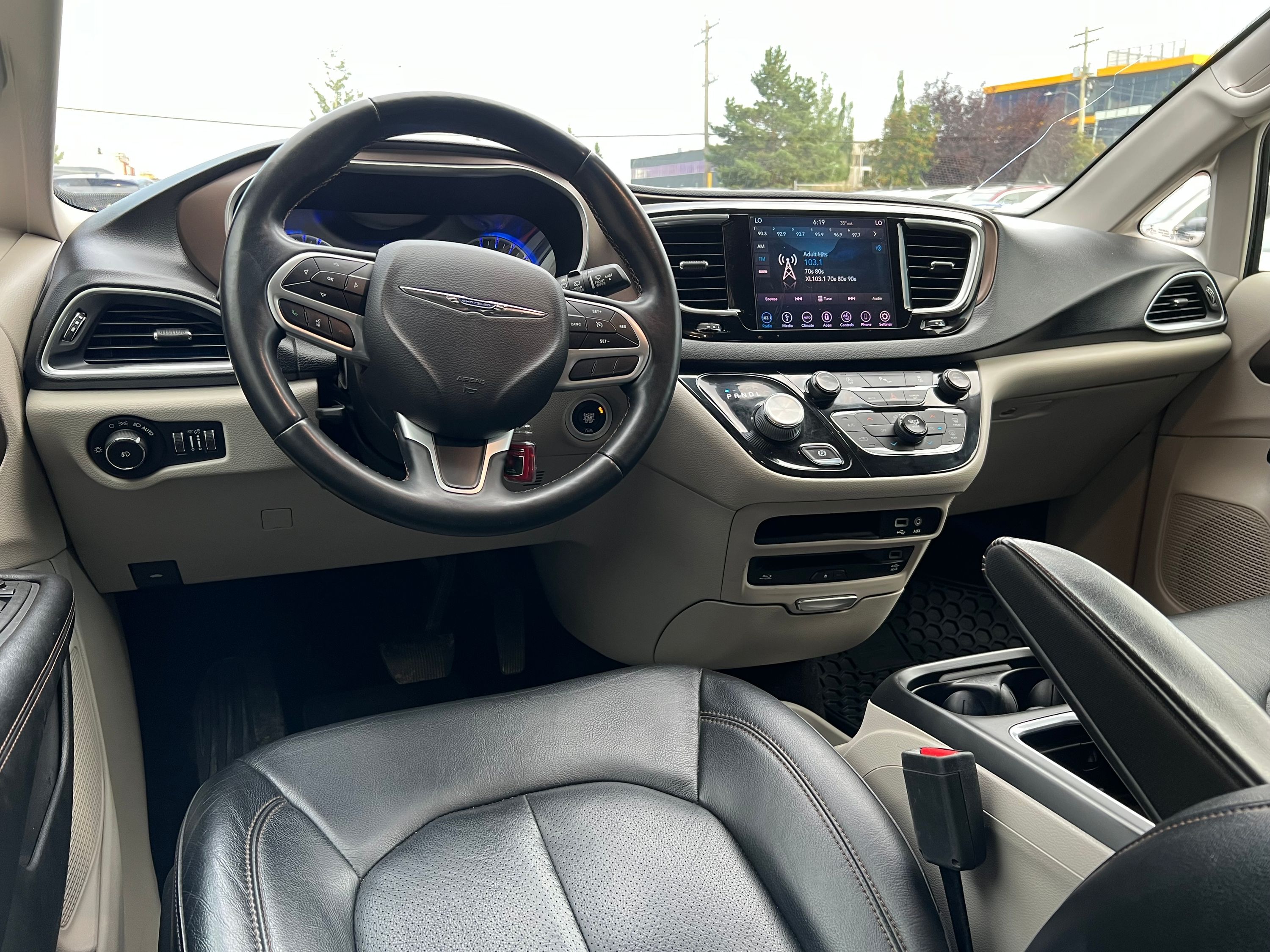 2018 Chrysler Pacifica Touring-L Plus - Image 10