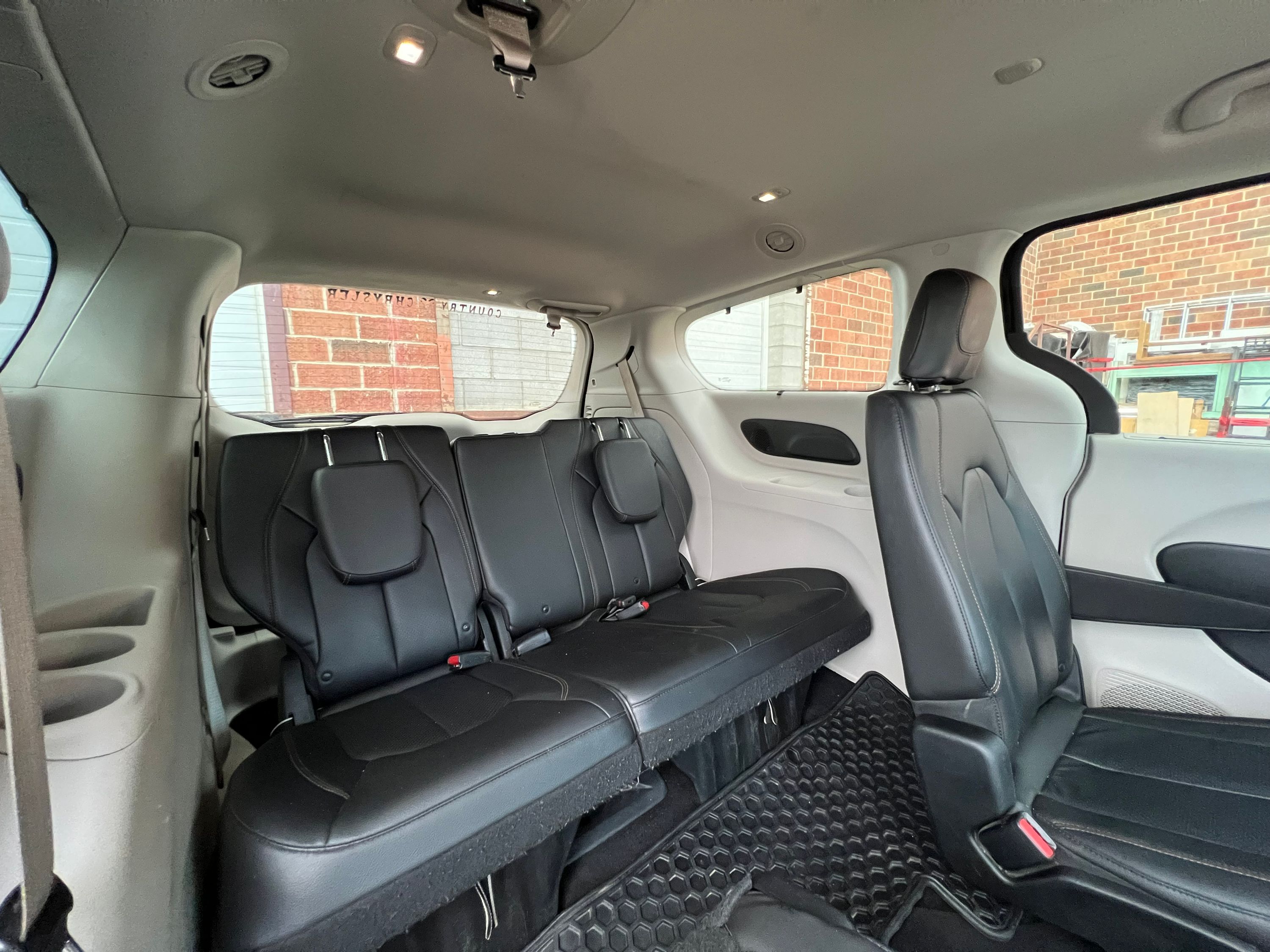 2018 Chrysler Pacifica Touring-L Plus - Image 14