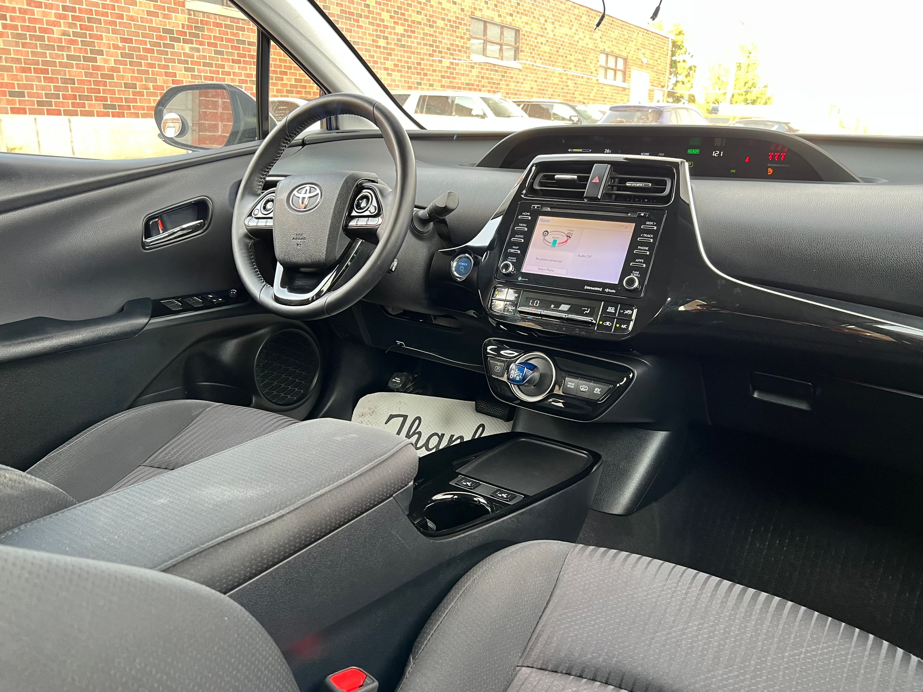 2022 Toyota Prius Prime XLE - Image 12
