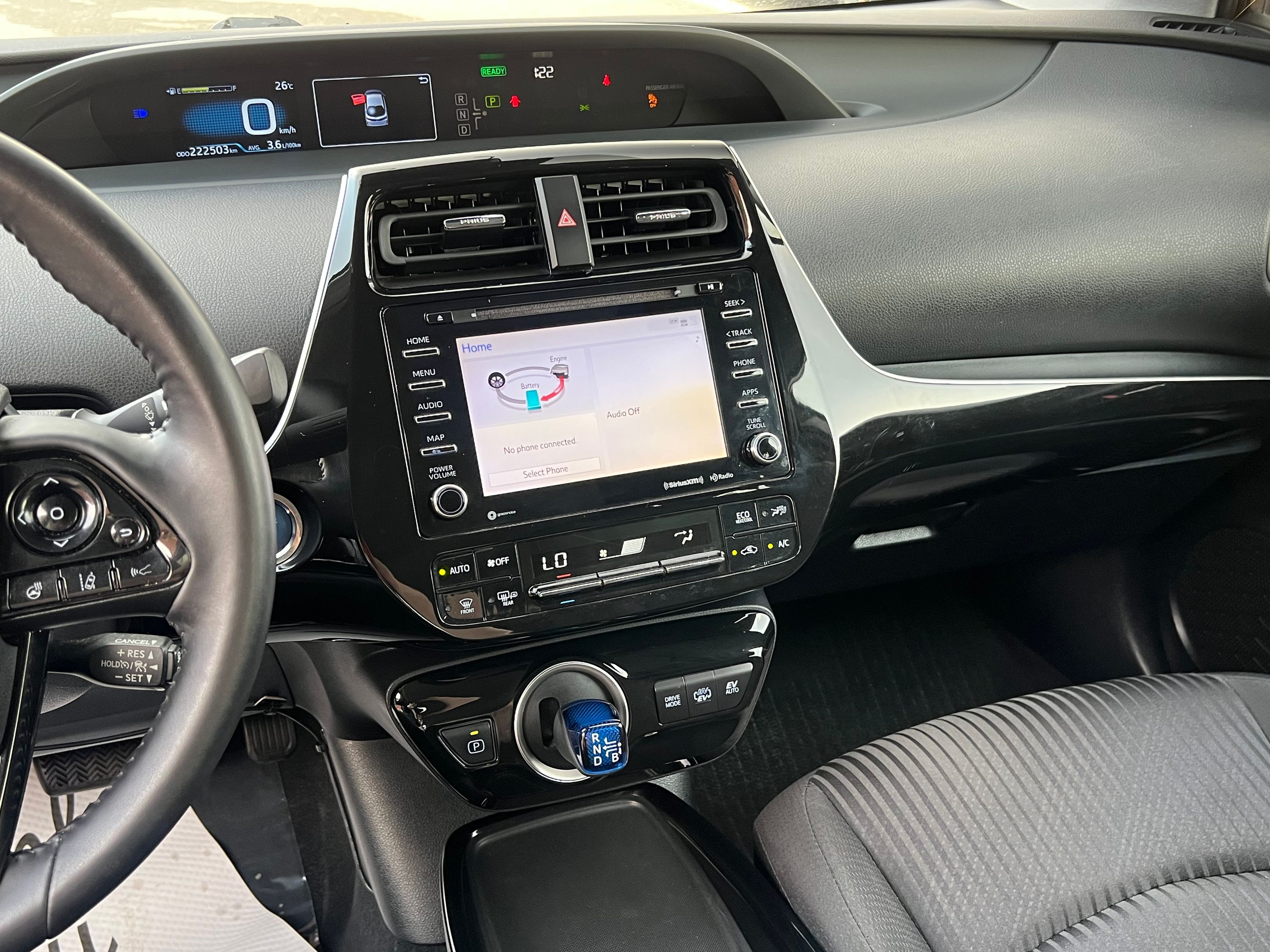 2022 Toyota Prius Prime XLE - Image 16