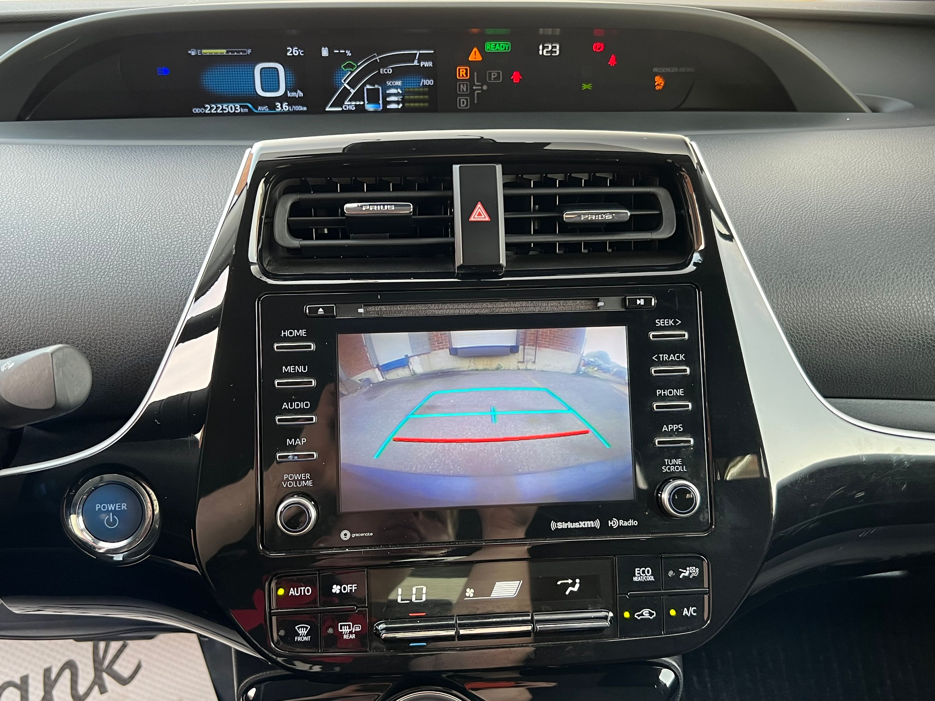 2022 Toyota Prius Prime XLE - Image 17