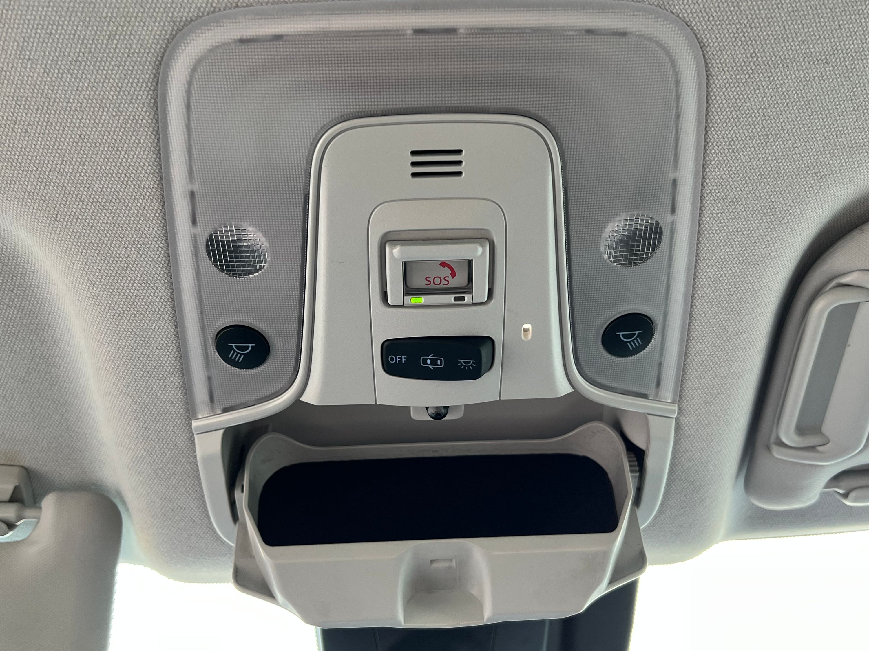 2022 Toyota Prius Prime XLE - Image 18