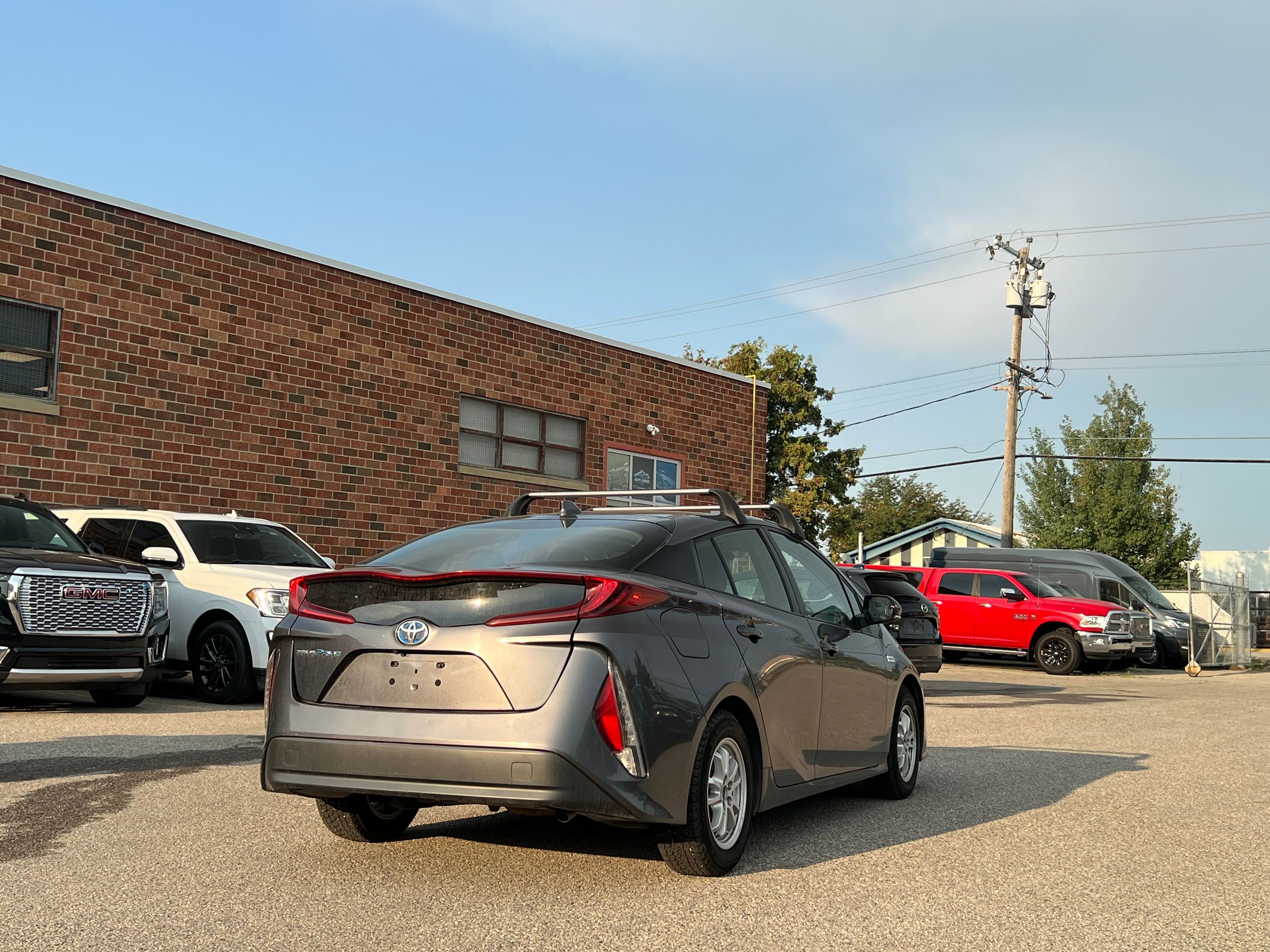 2022 Toyota Prius Prime XLE - Image 7