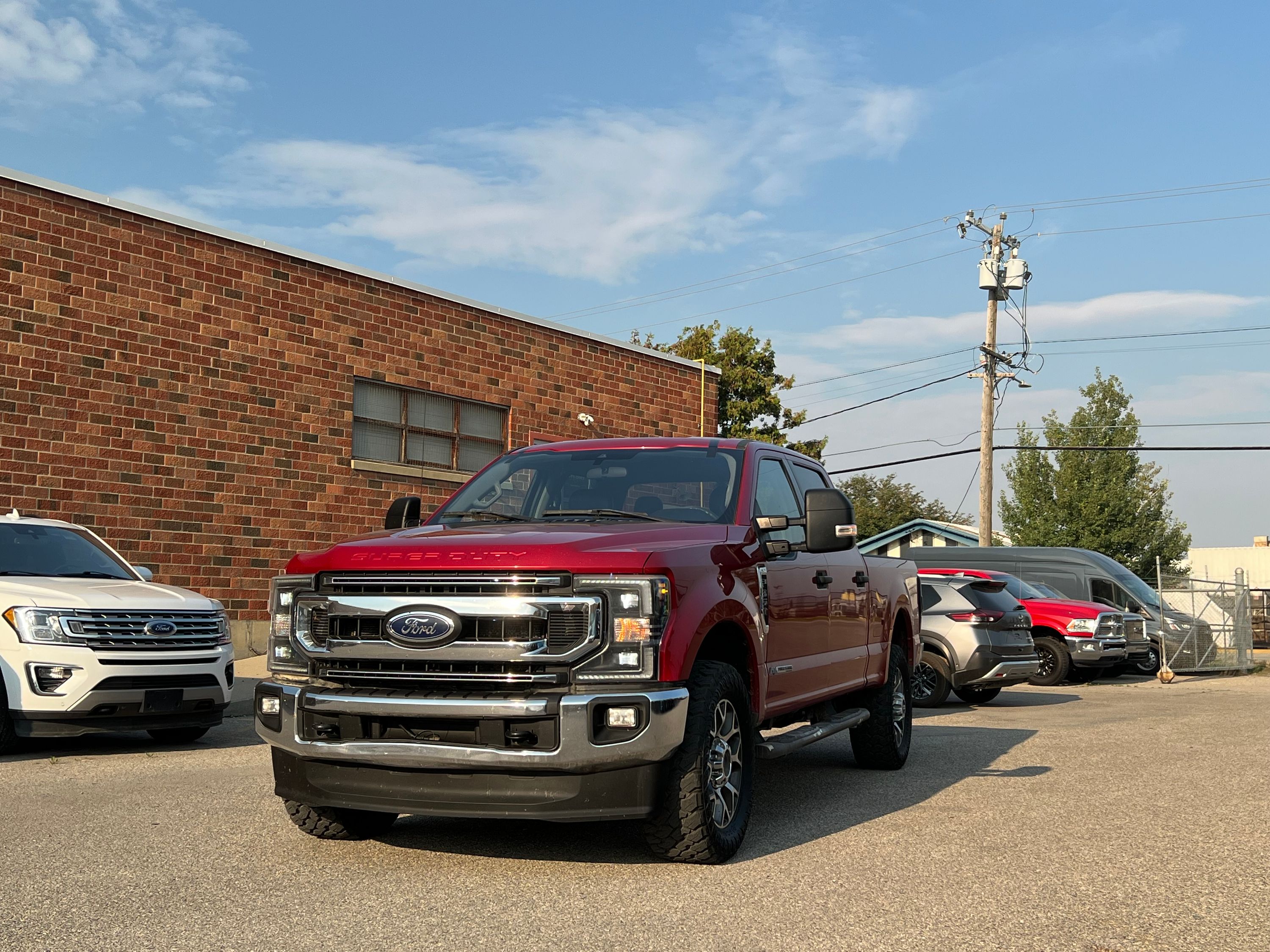 2020 Ford F-350 Super Duty XLT - Image 3