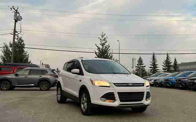 2013 Ford Escape SE - Request more images