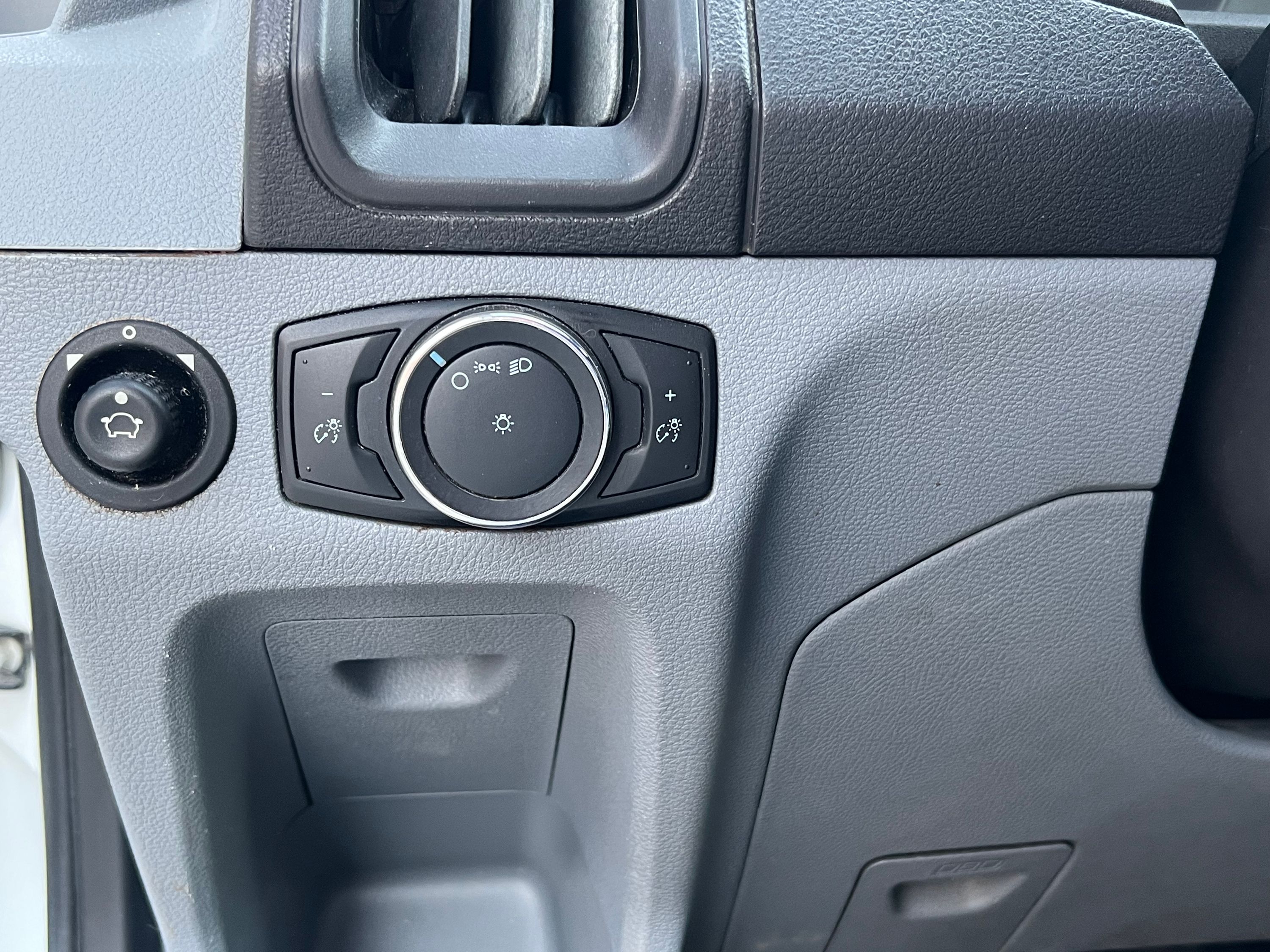 2017 Ford Transit Van Base - Image 15