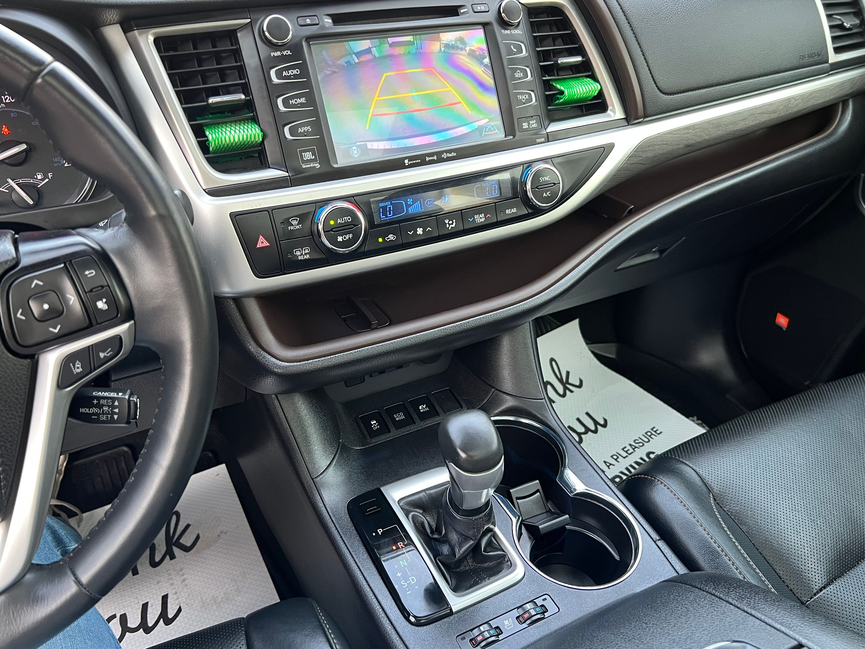 2019 Toyota Highlander Hybrid Limited - Image 19