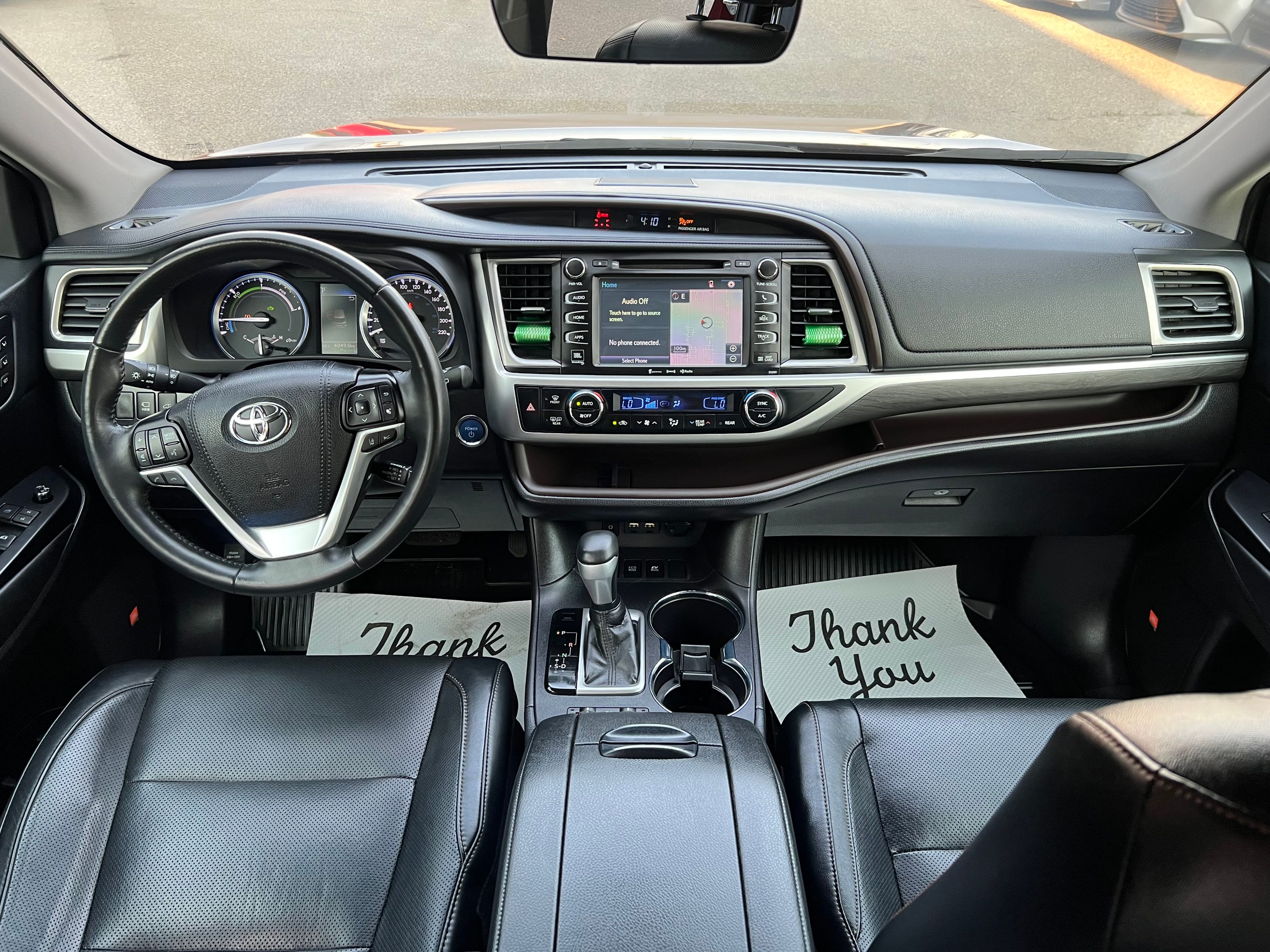 2019 Toyota Highlander Hybrid Limited - Image 11