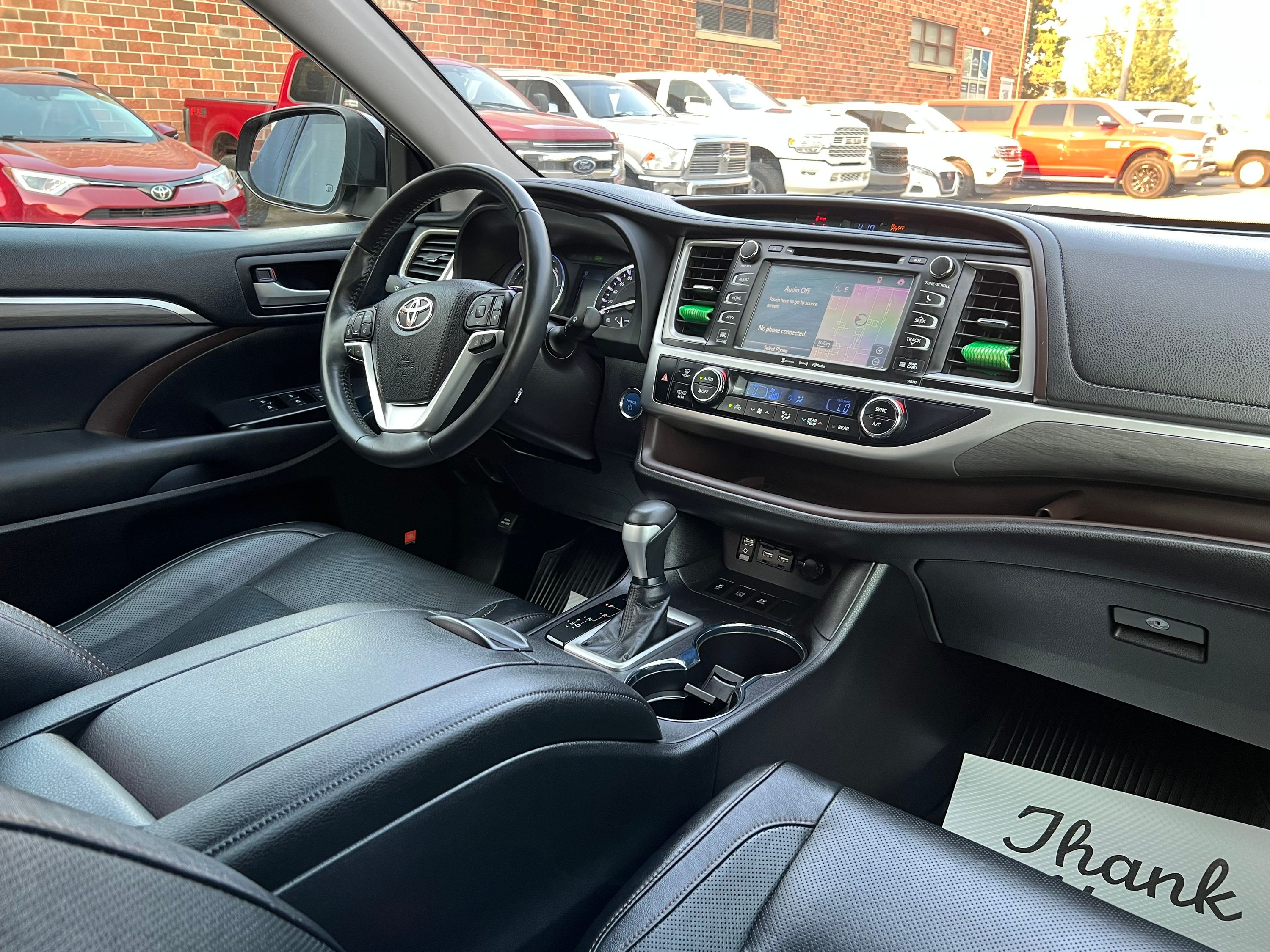 2019 Toyota Highlander Hybrid Limited - Image 12