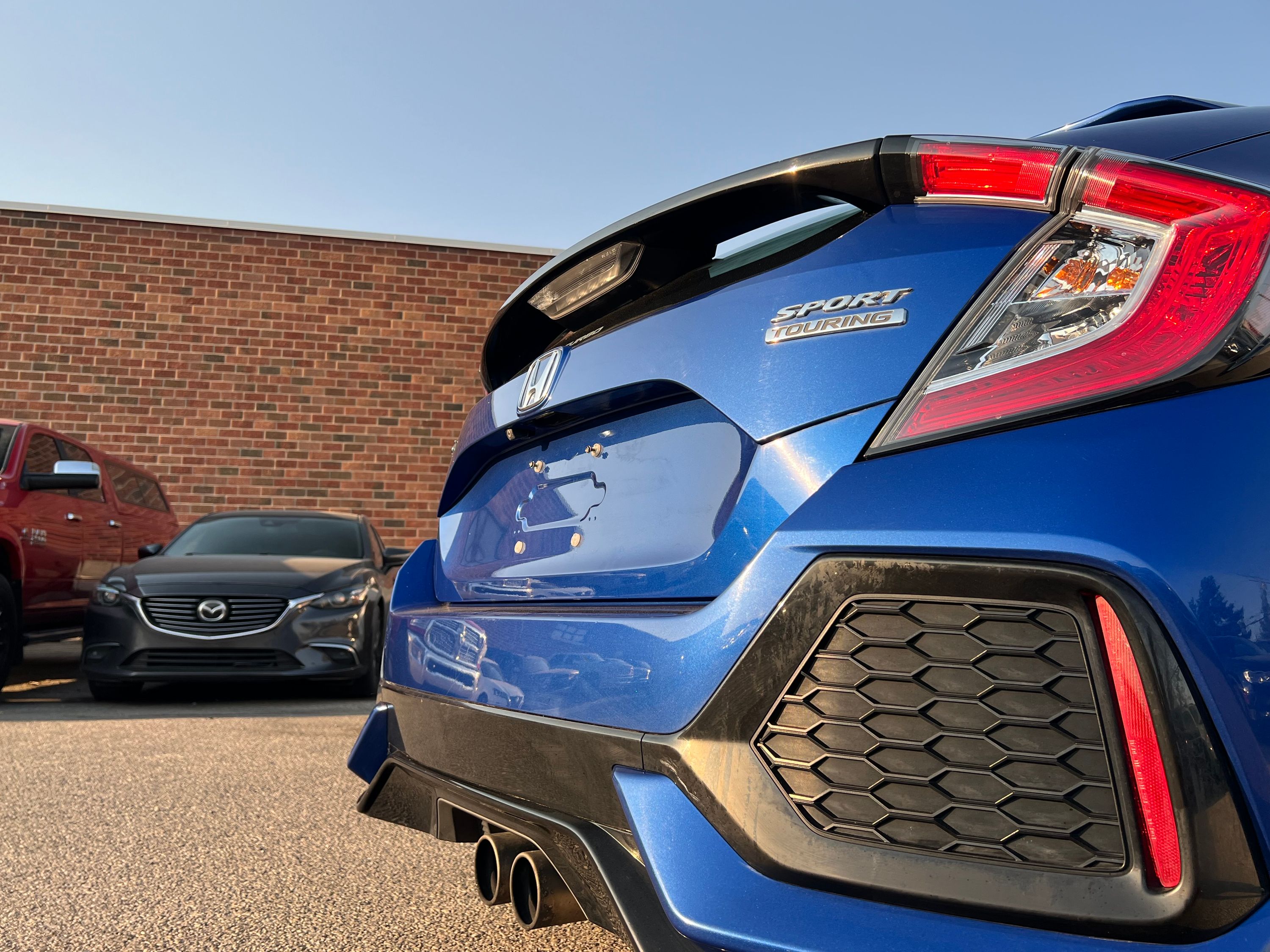 2018 Honda Civic Hatchback - Image 9