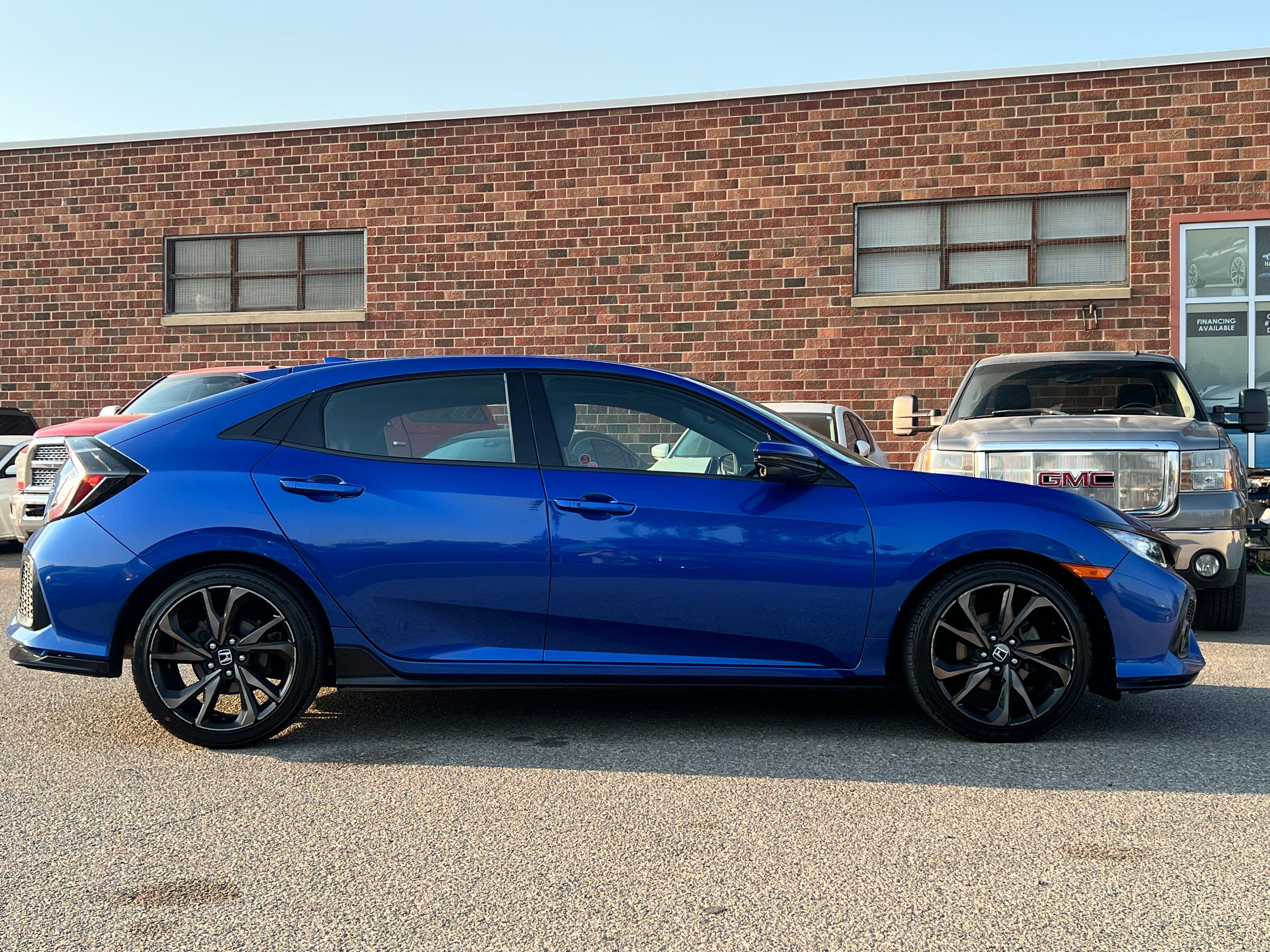 2018 Honda Civic Hatchback - Image 8