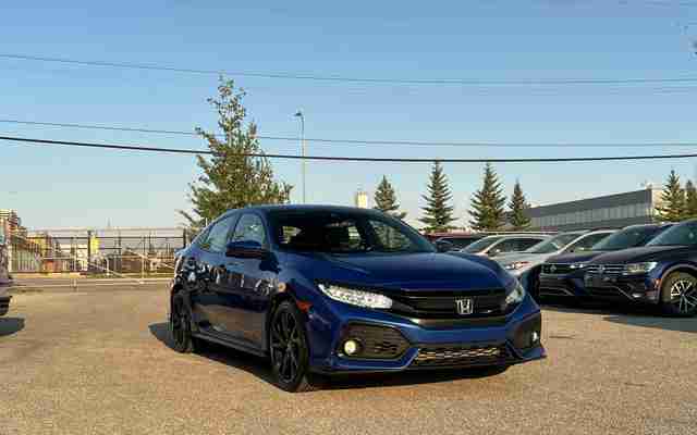 2018 Honda Civic Hatchback Sport Touring - Request more images
