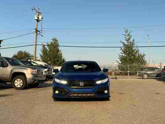 2018 Honda Civic Hatchback Sport Touring, photo 2