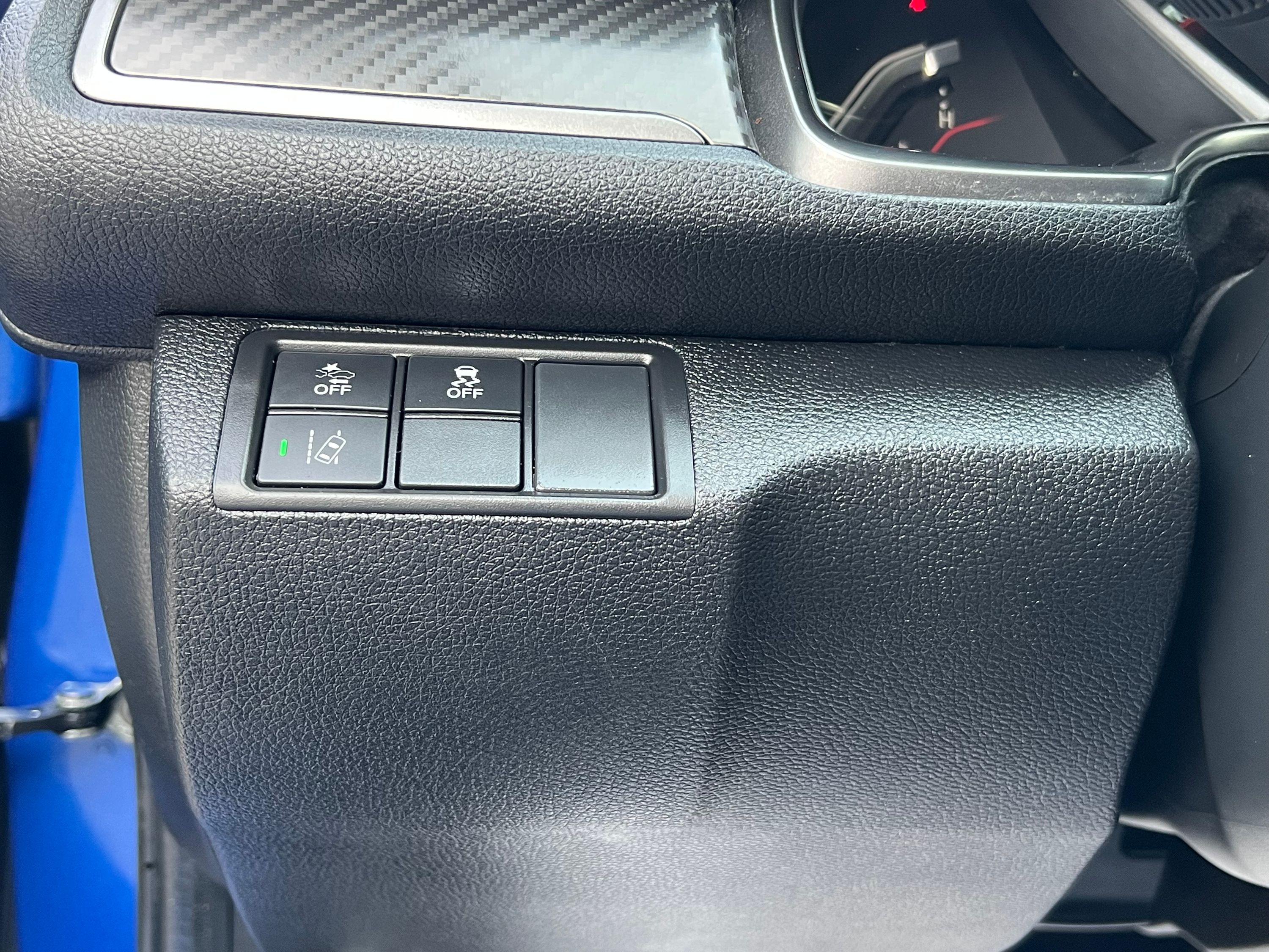2018 Honda Civic Hatchback - Image 17
