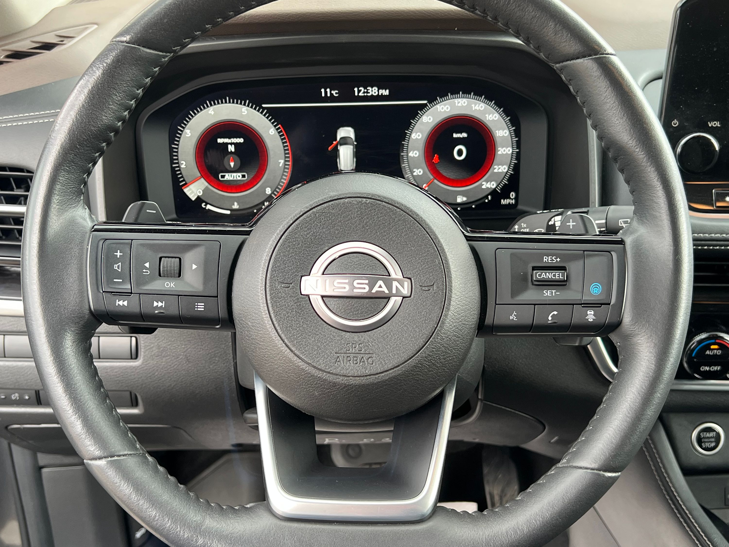 2023 Nissan Rogue Platinum - Image 15