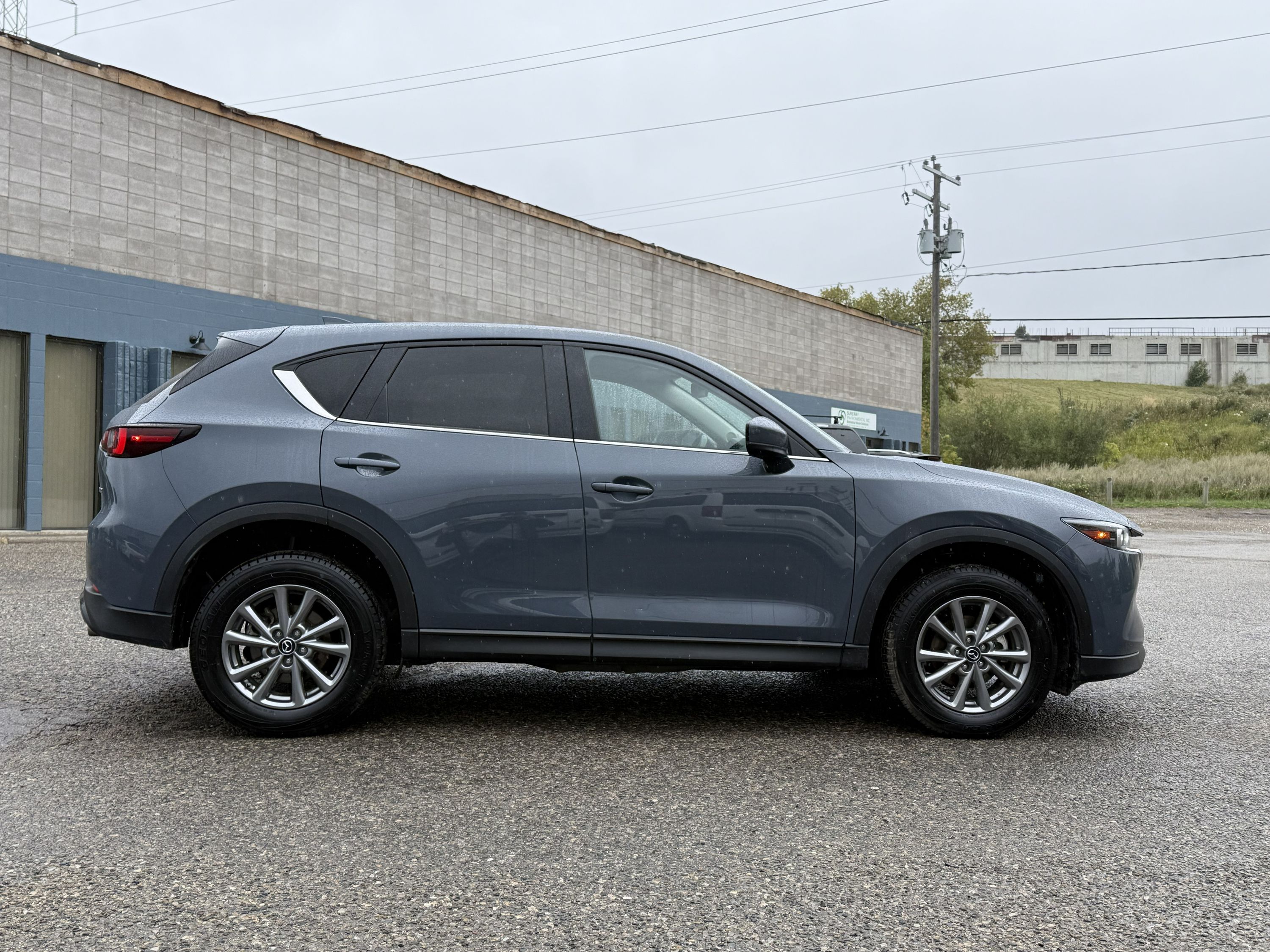 2025 Mazda CX-5 - Image 8