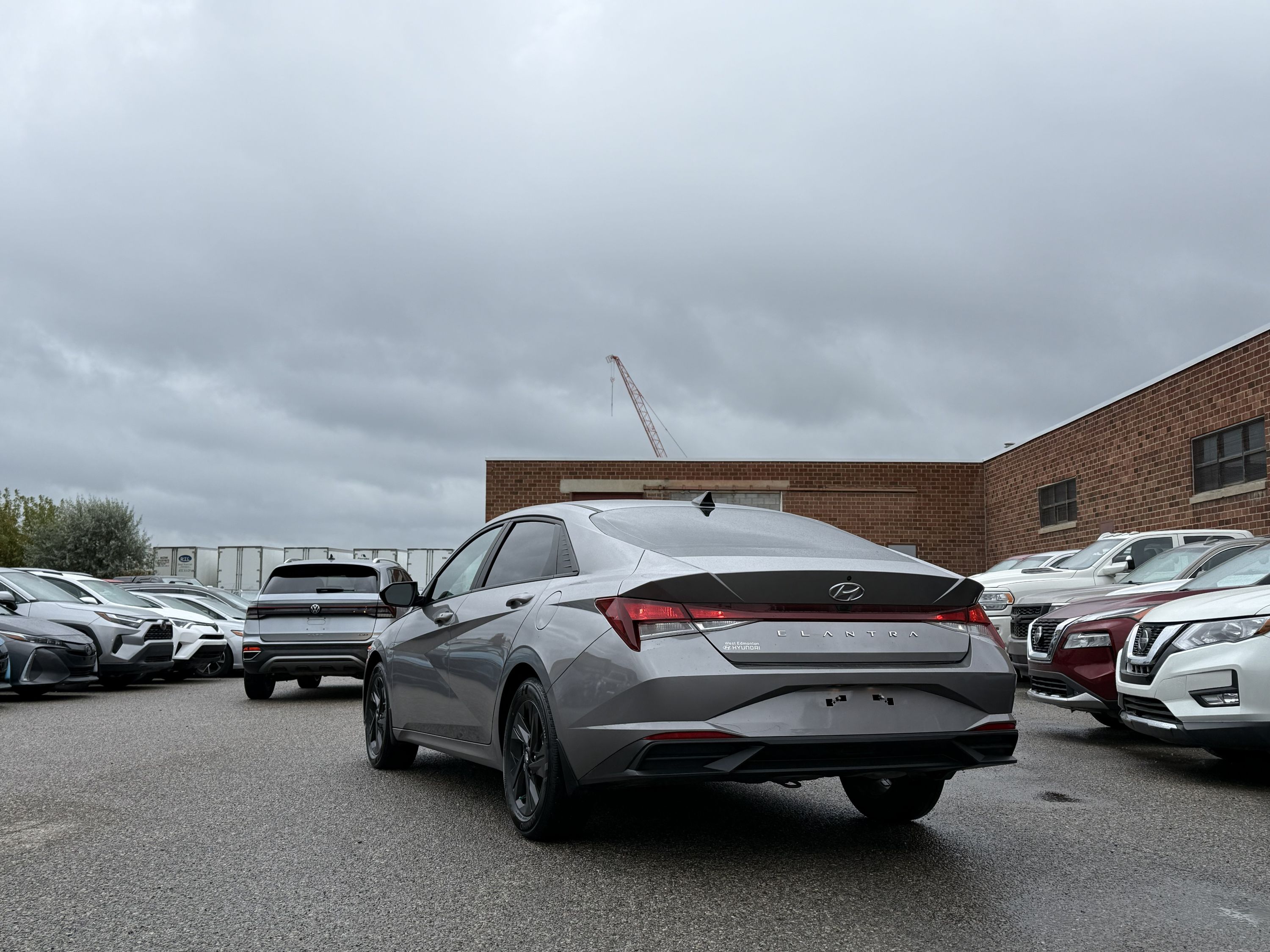2023 Hyundai Elantra - Image 5