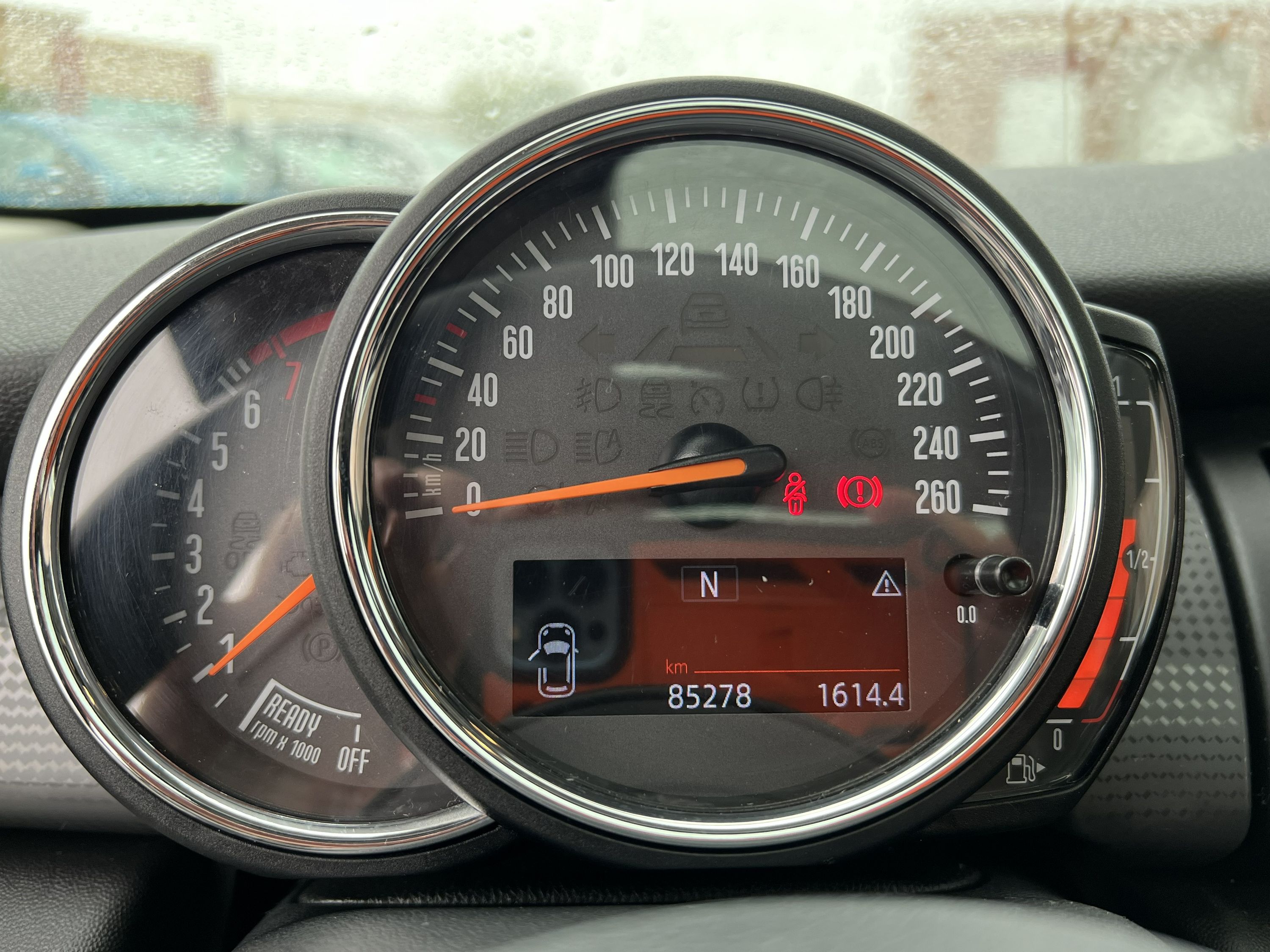 2018 MINI Cooper - Image 15