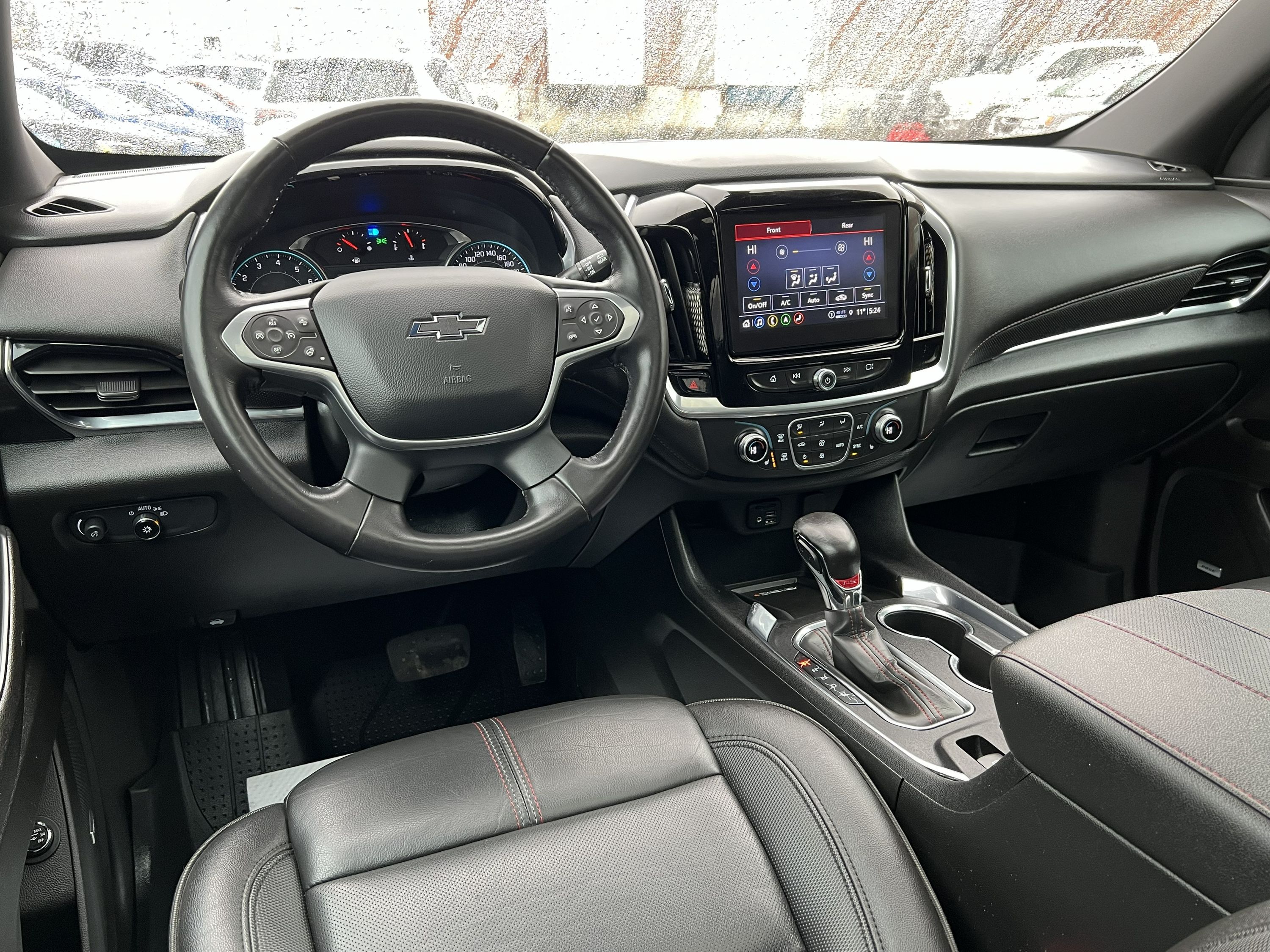 2022 Chevrolet Traverse - Image 11