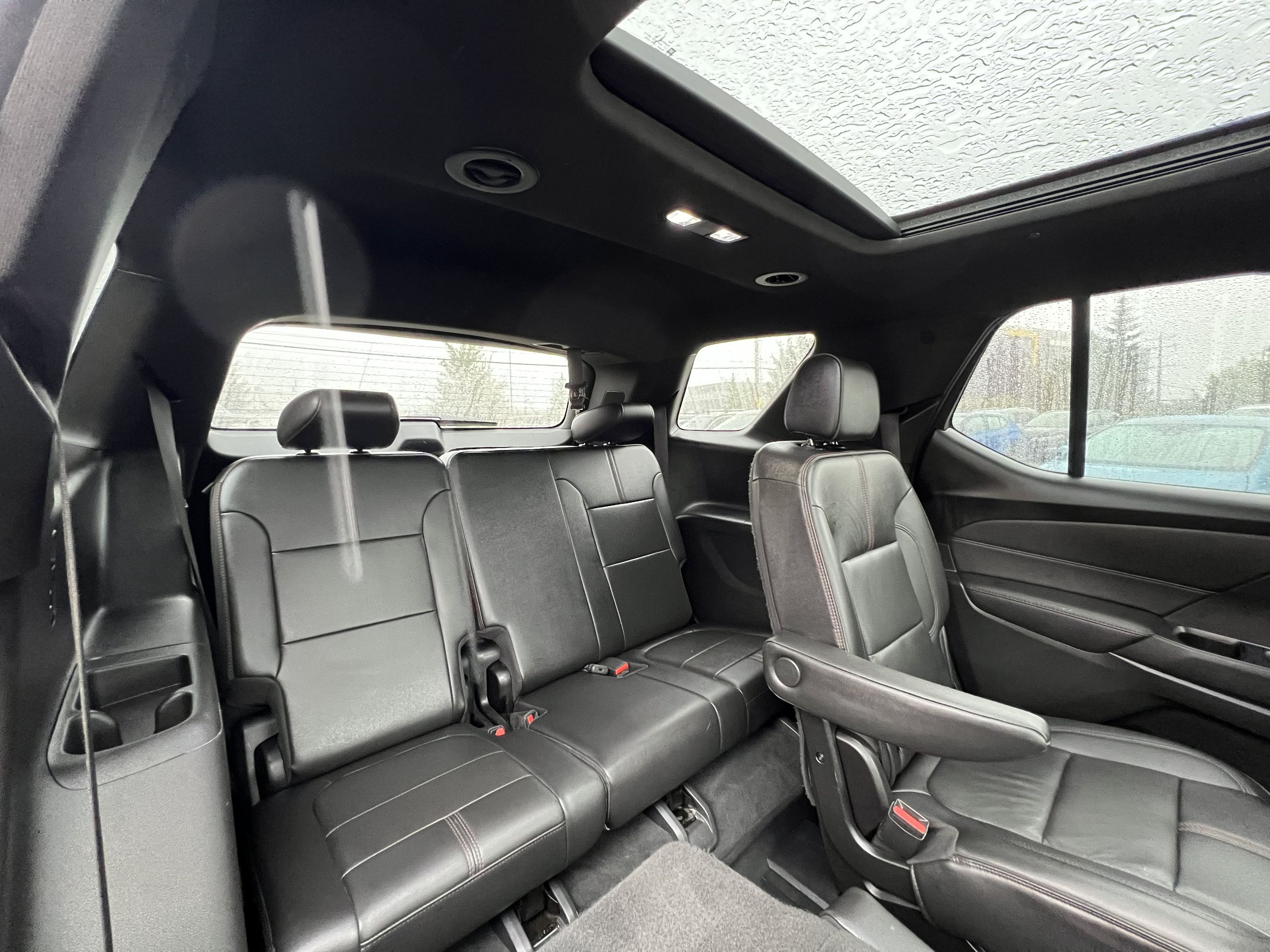 2022 Chevrolet Traverse - Image 15