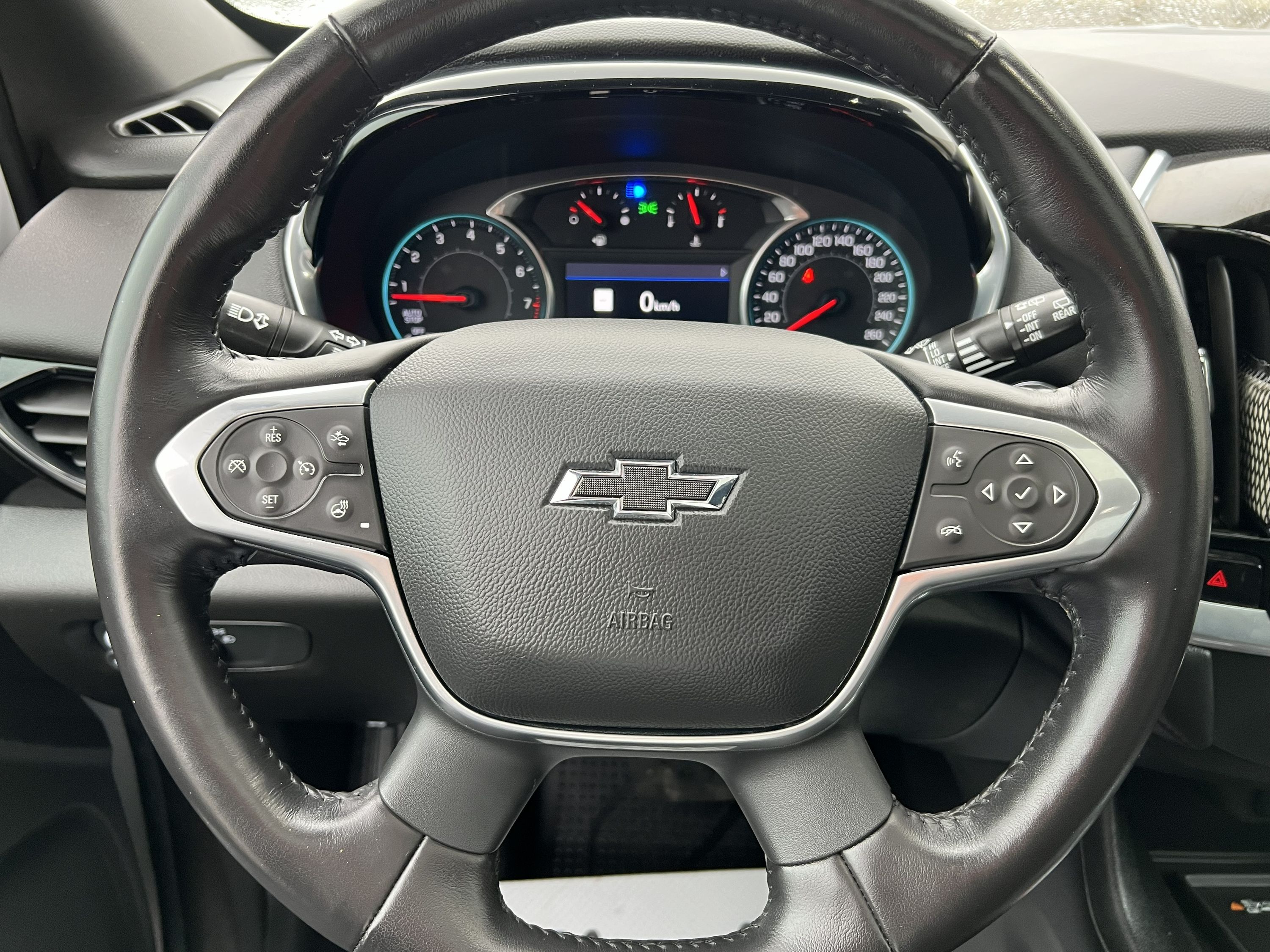 2022 Chevrolet Traverse - Image 17